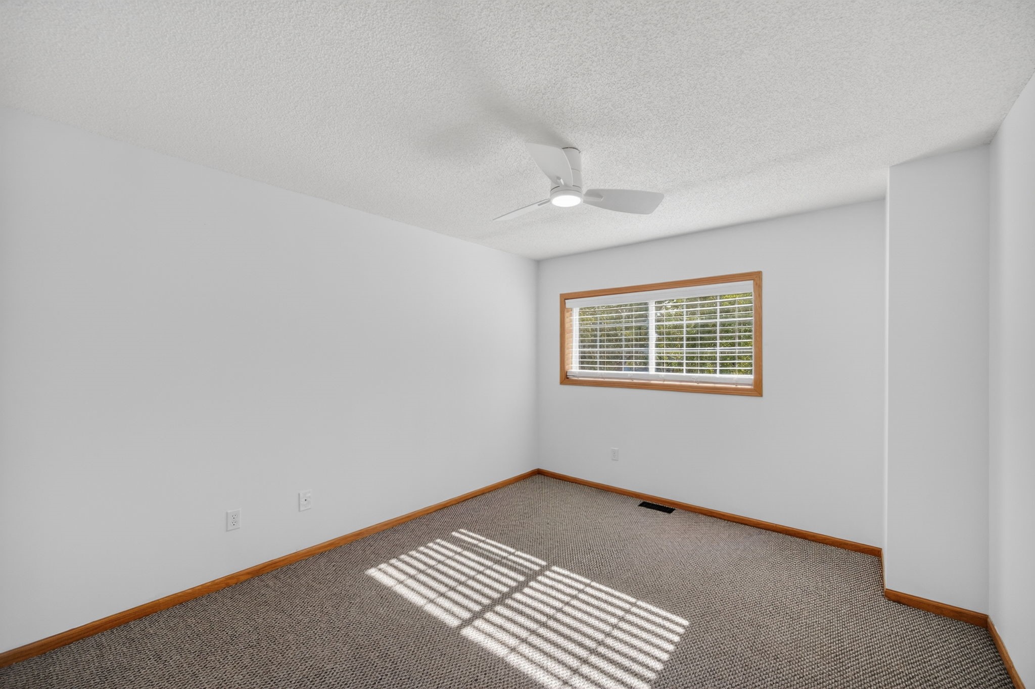 150 S Prairie View Drive 1102 Property Photo 26