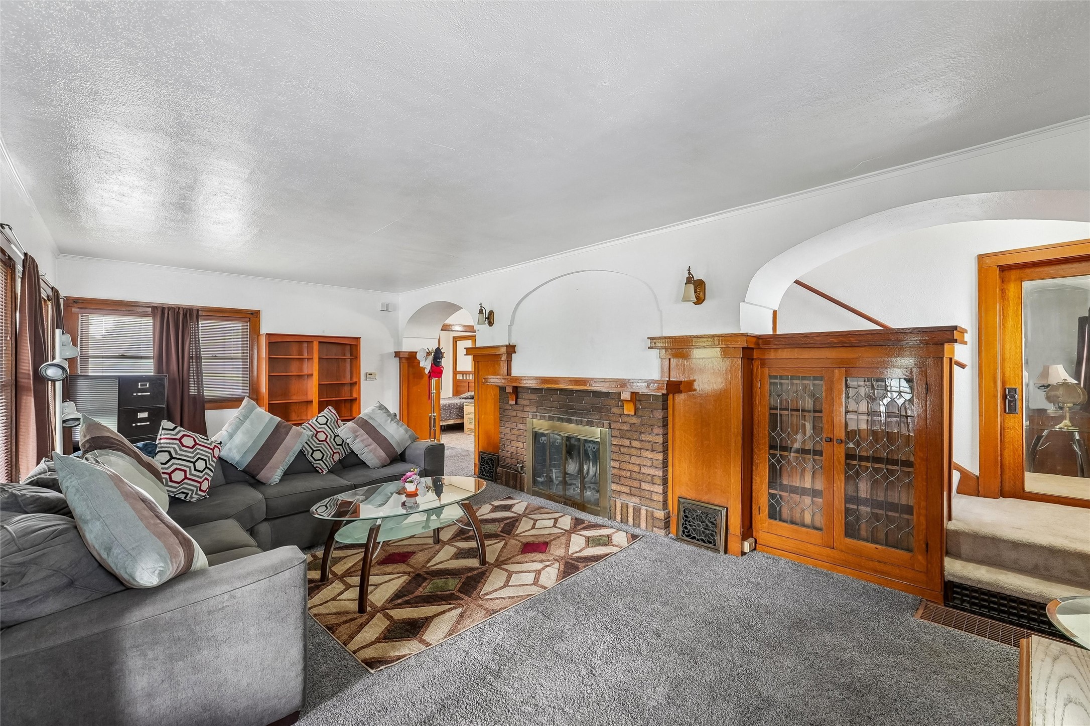 1607 E Walnut Street Property Photo 5