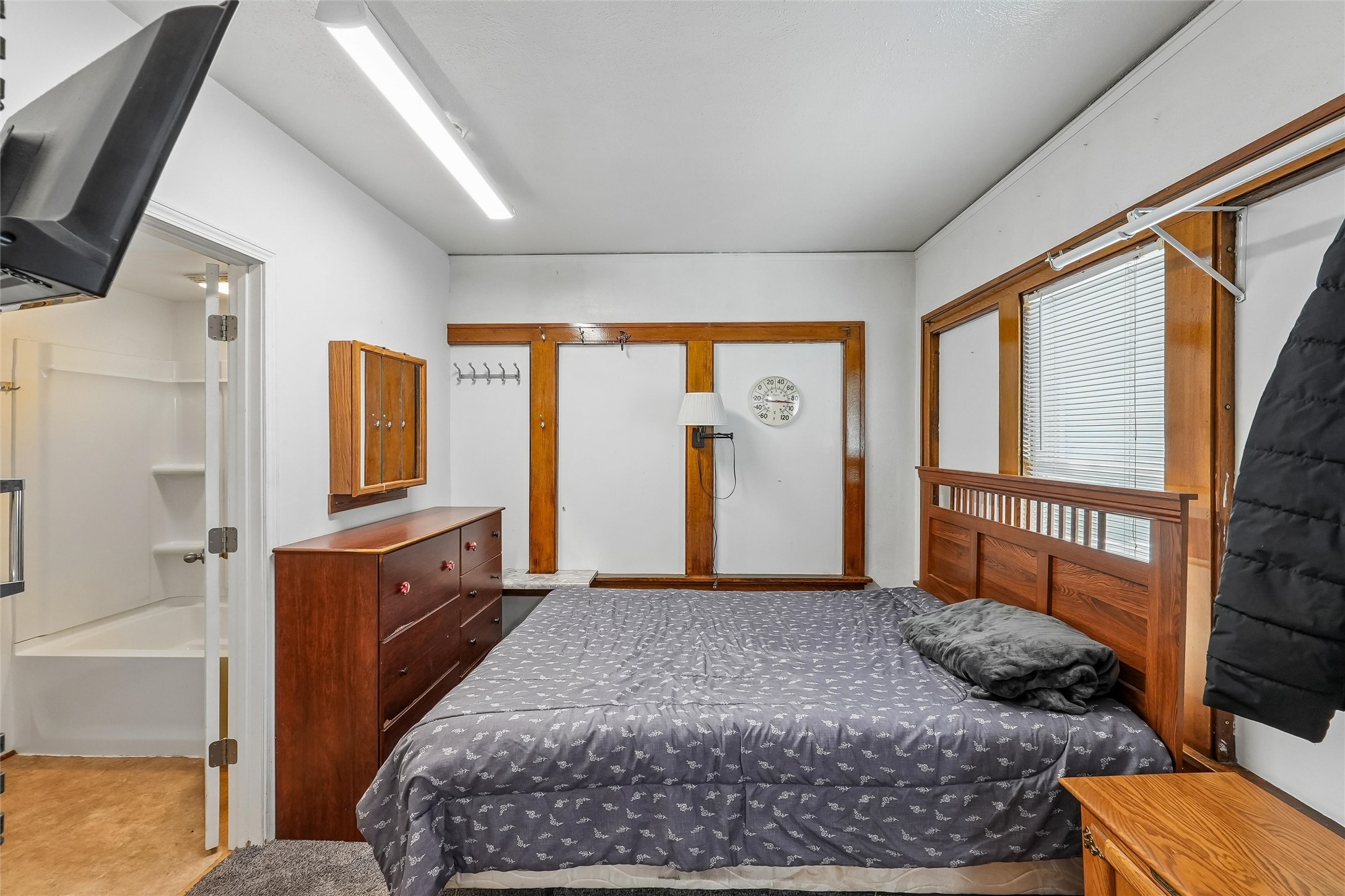 1607 E Walnut Street Property Photo 10