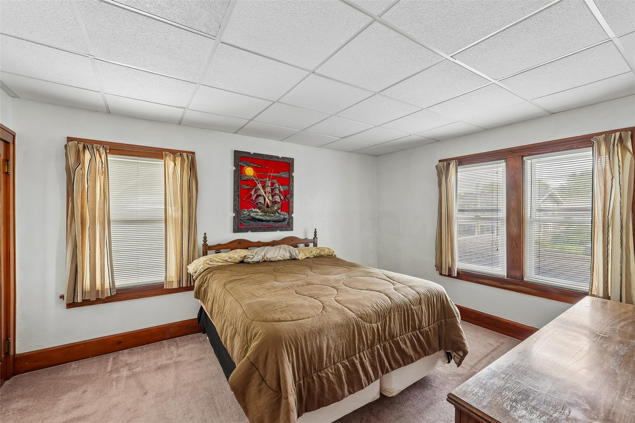 1607 E Walnut Street Property Photo 17