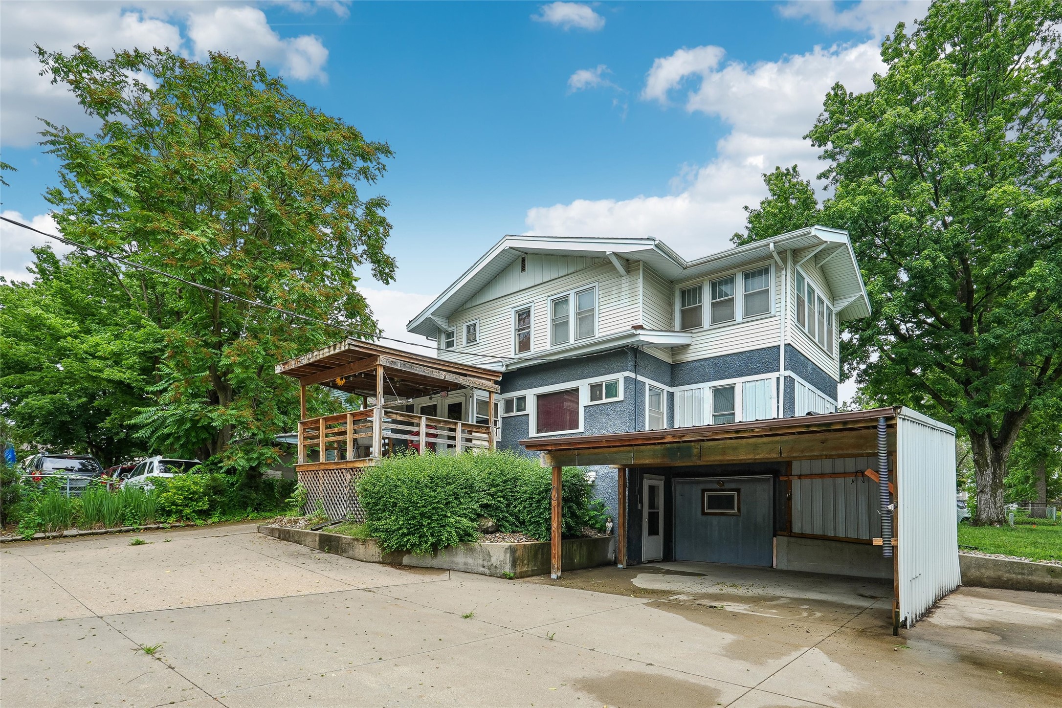 1607 E Walnut Street Property Photo 23