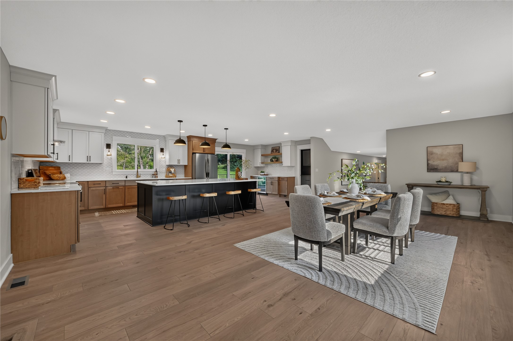 33944 Overton Circle Property Photo 4