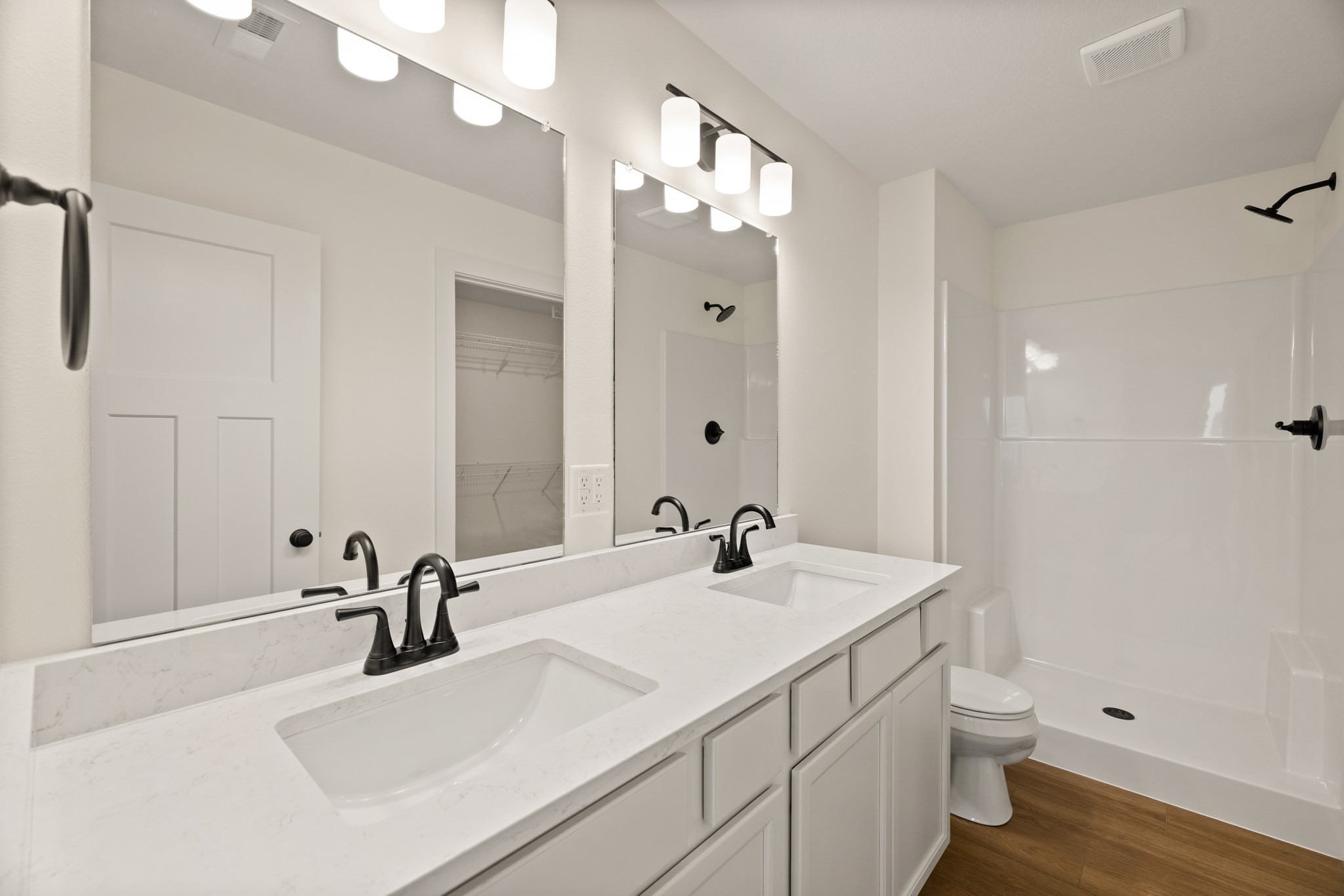 1470 Cedar Street Property Photo 24