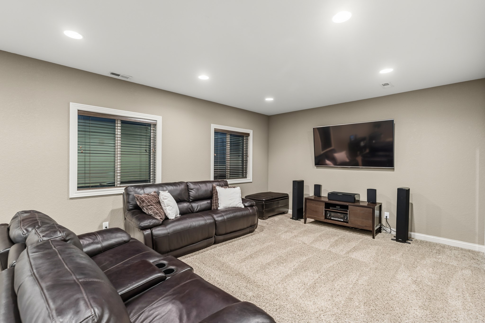 1103 Ne Frisk Drive Property Photo 28