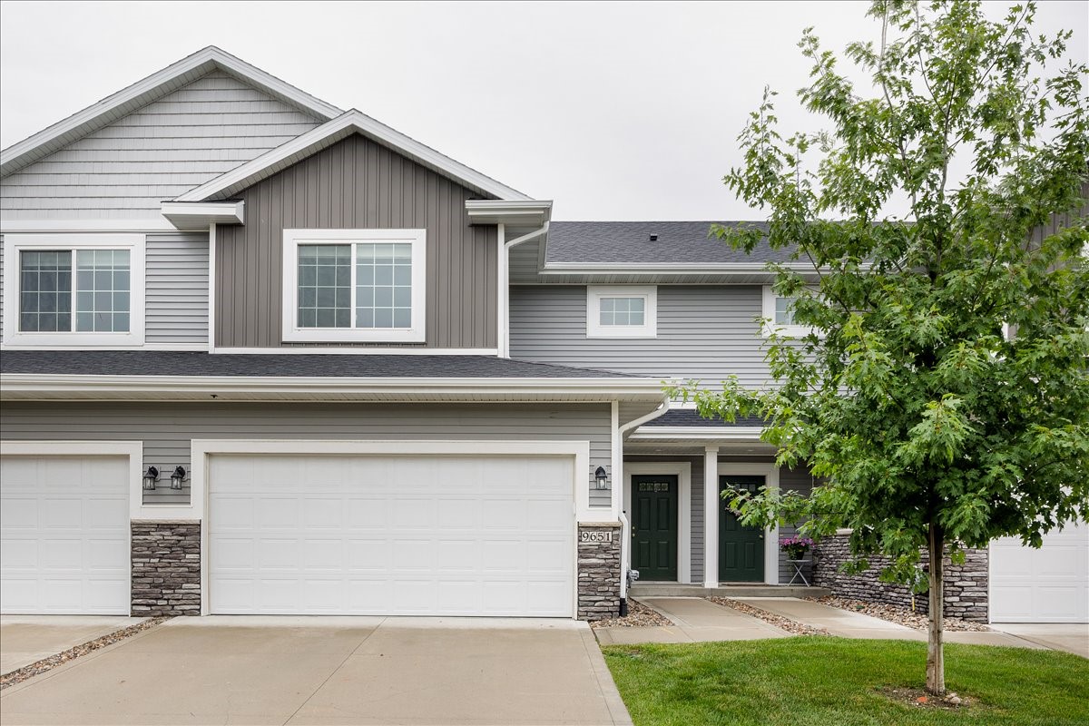 9651 Turnpoint Drive Property Photo 1