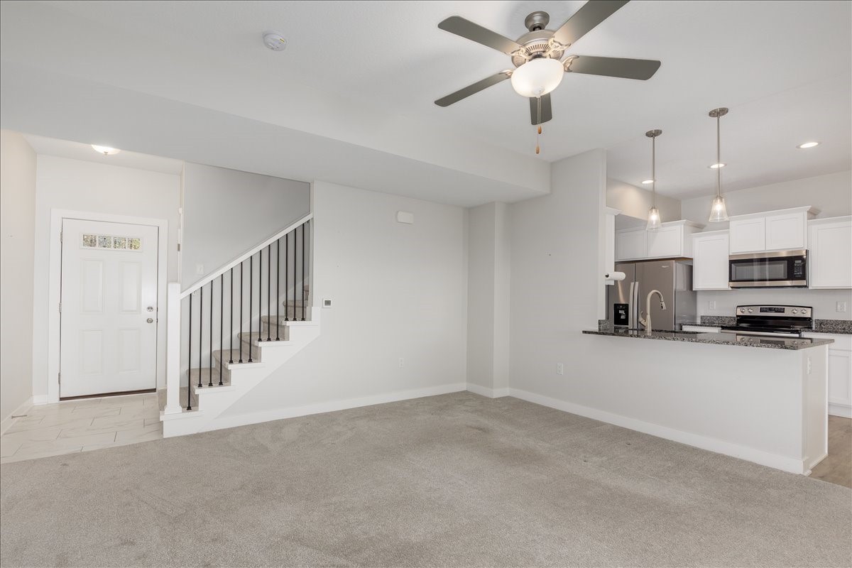 9651 Turnpoint Drive Property Photo 3