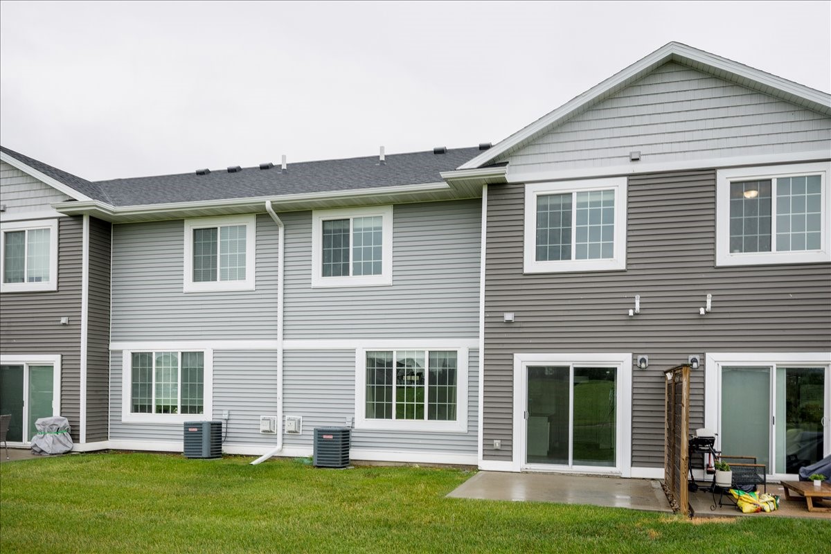 9651 Turnpoint Drive Property Photo 16
