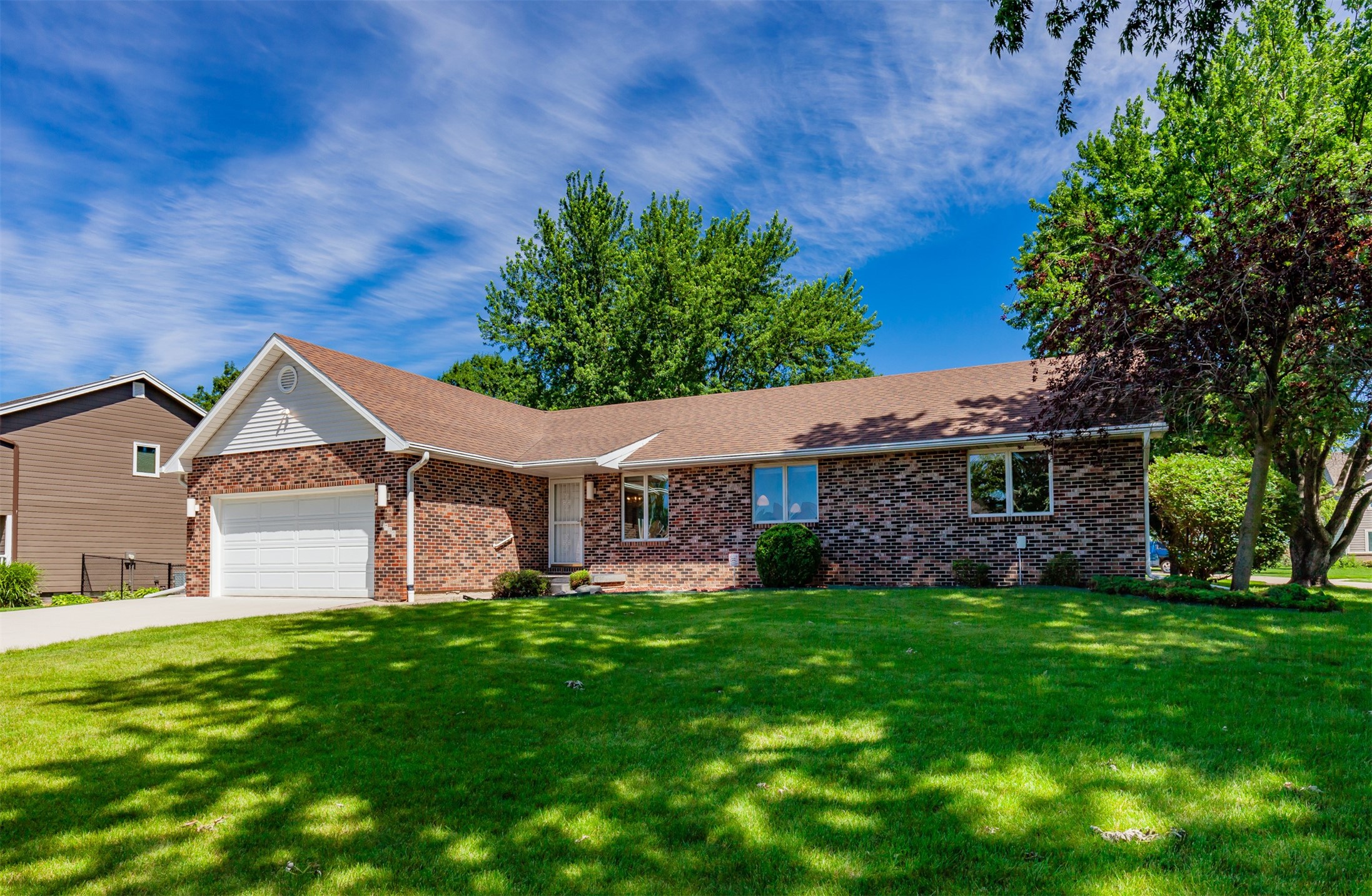 2730 E Leach Avenue Property Photo 1