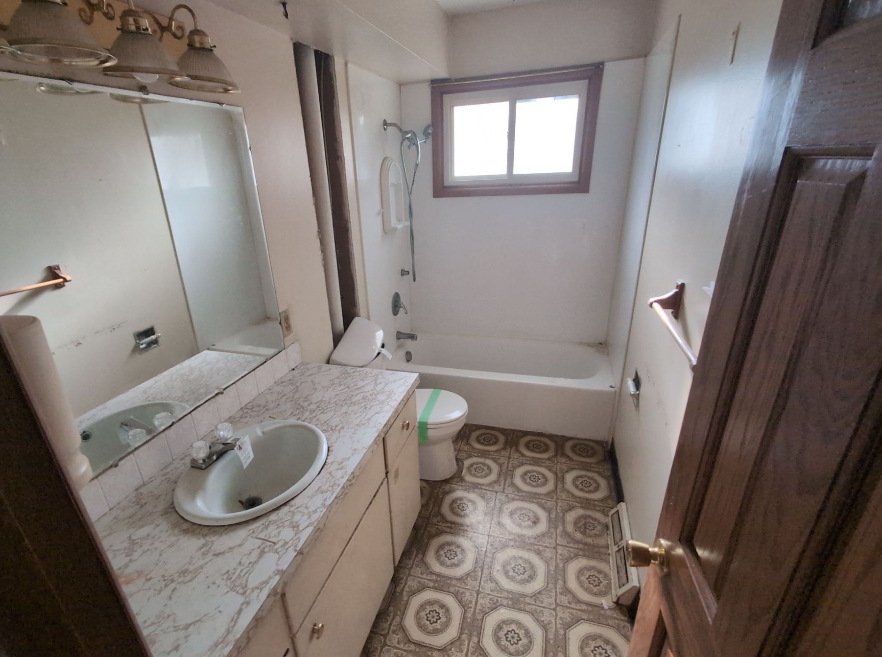 313 Sw State Street Property Photo 6