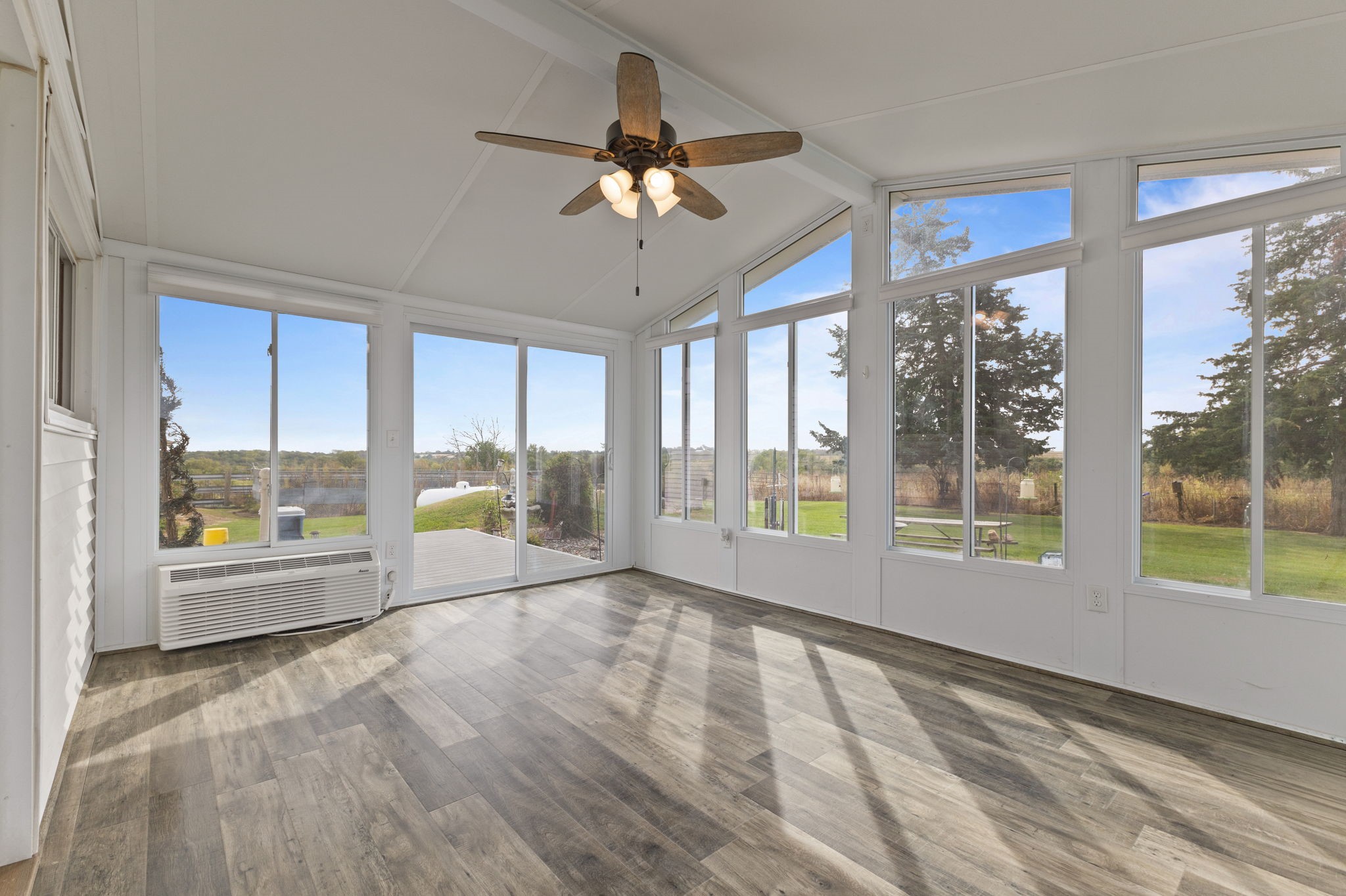 2040 A Stuart Road Property Photo 17