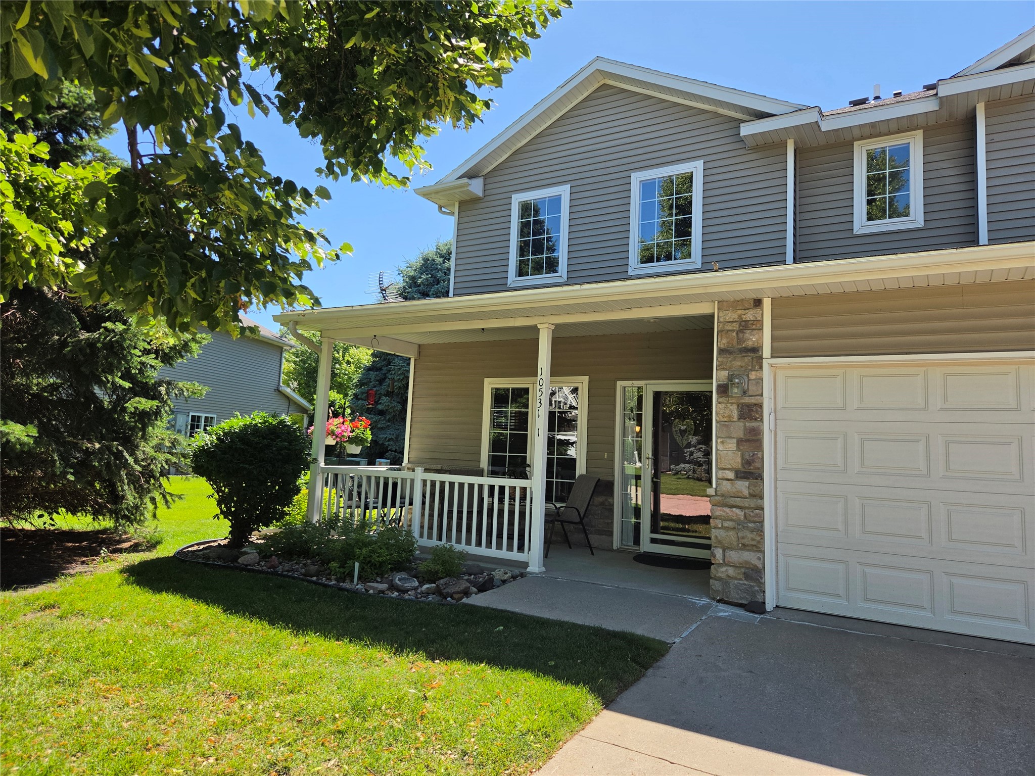 10531 Hickory Drive 1 Property Photo 1