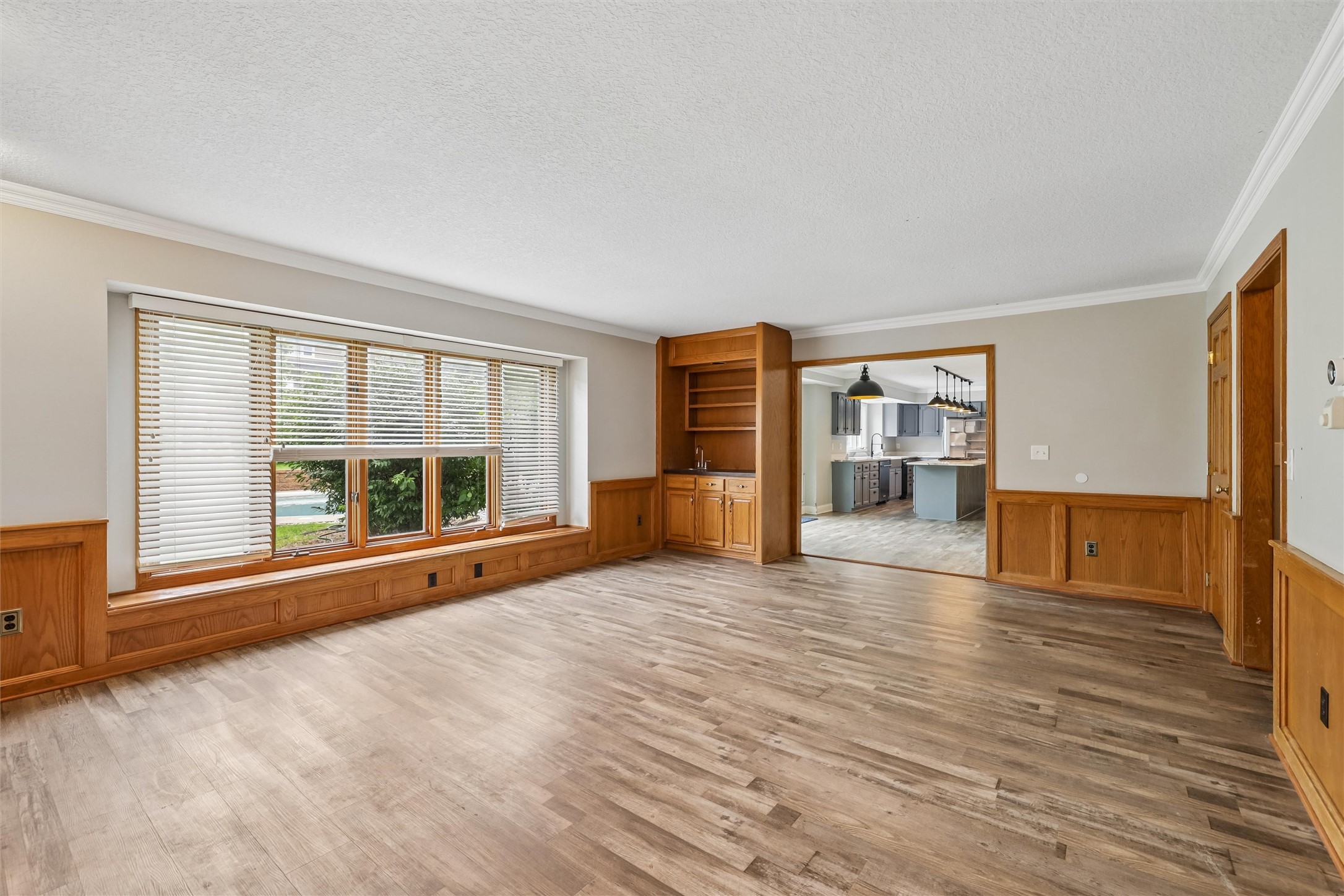 809 58th Street Property Photo 11