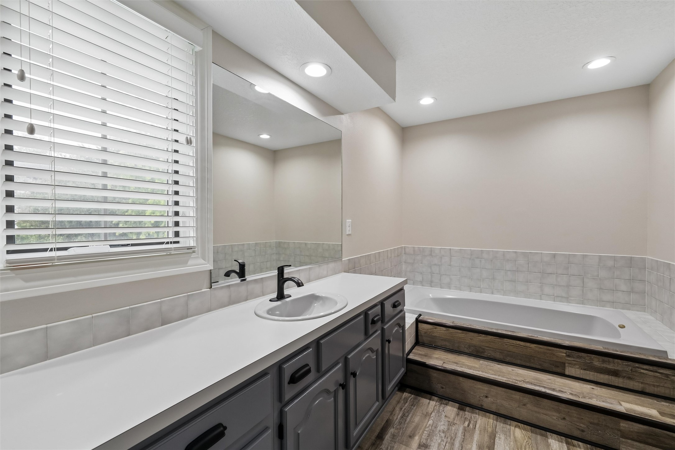809 58th Street Property Photo 18