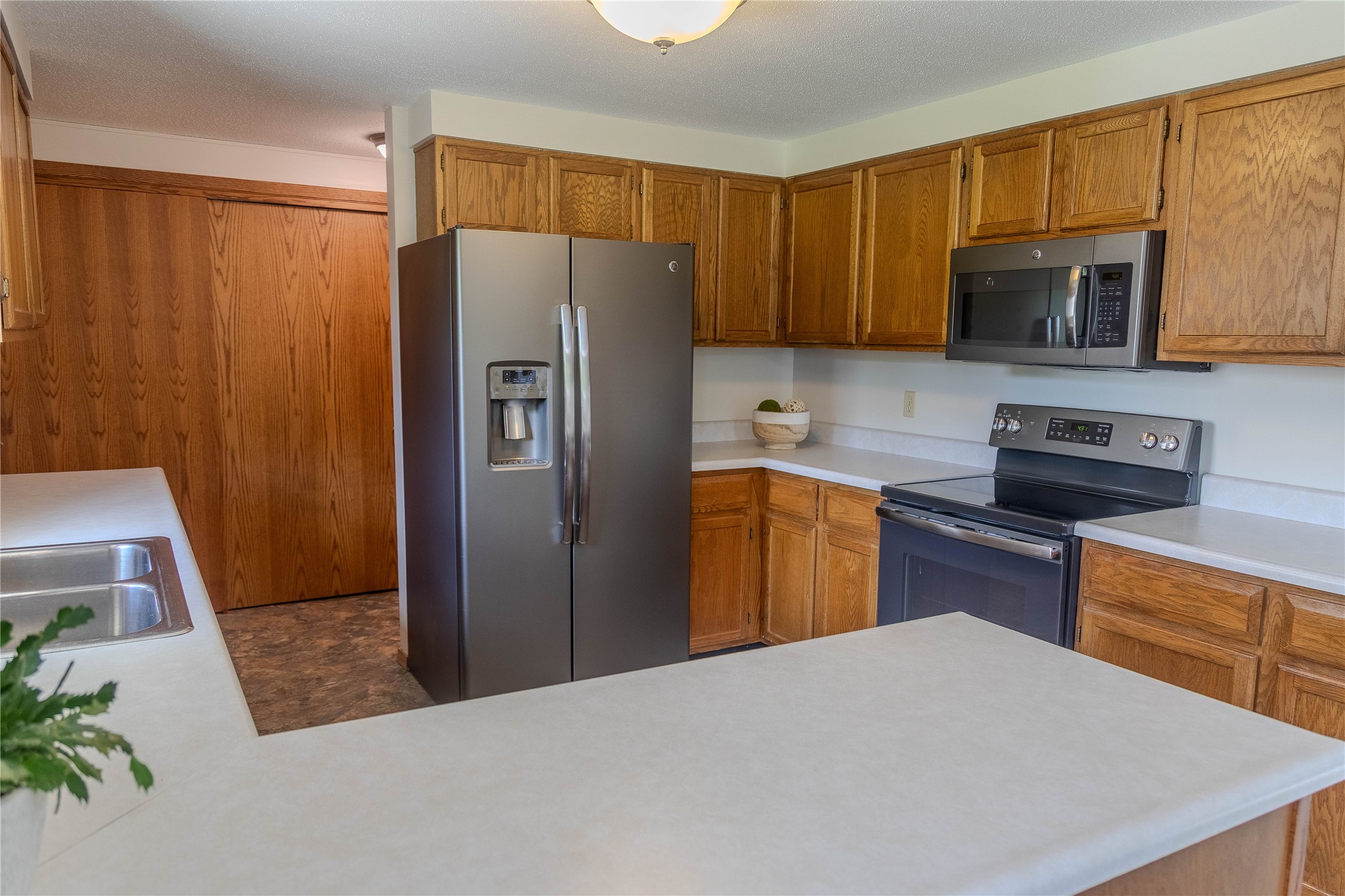 607 River Hills Drive Property Photo 11