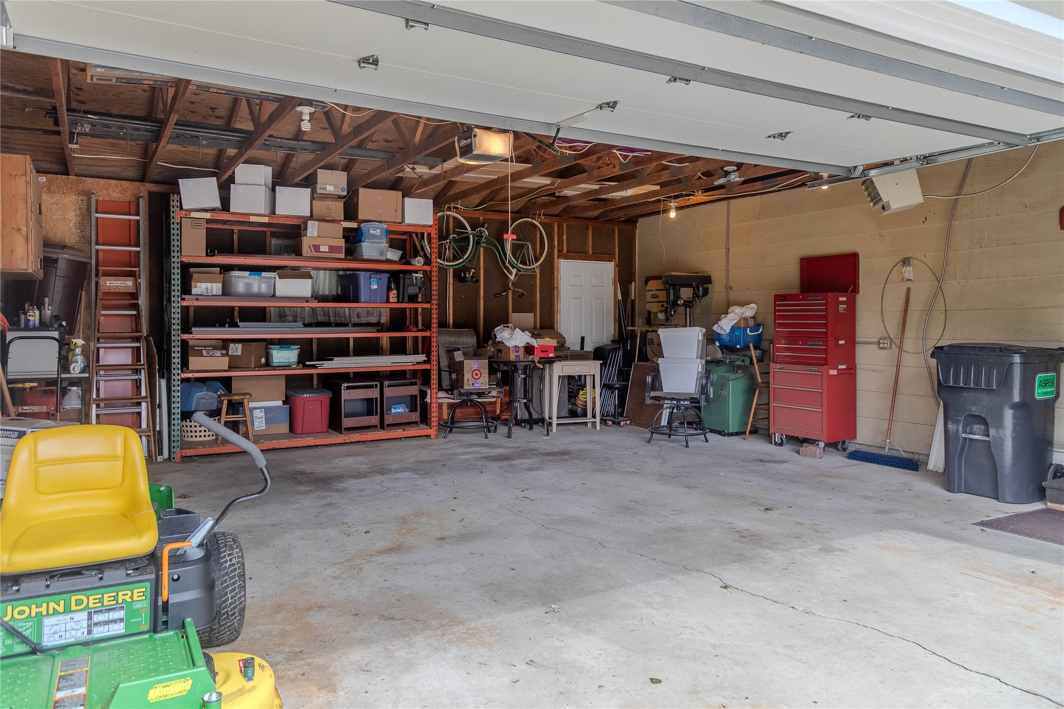 607 River Hills Drive Property Photo 28