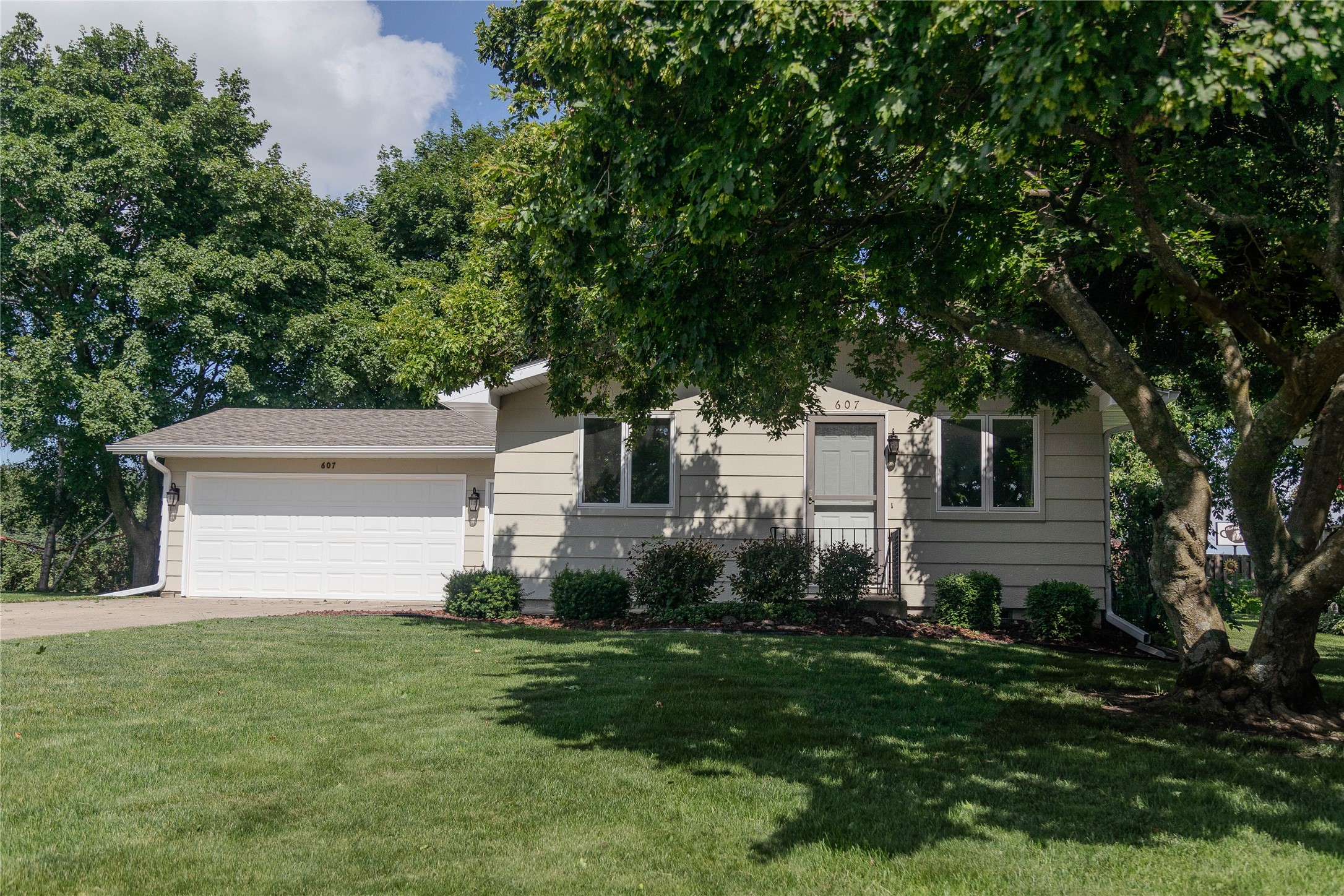 607 River Hills Drive Property Photo 30