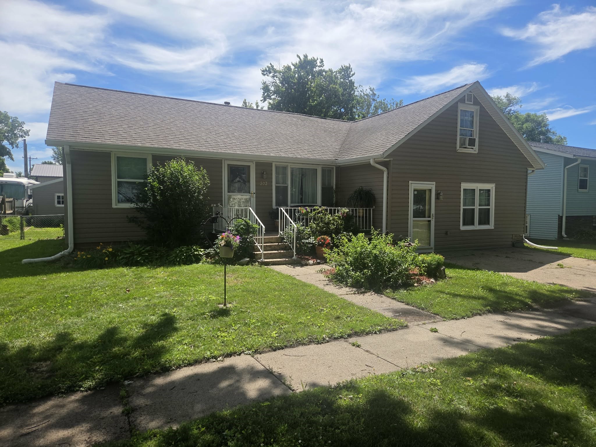 303 14th Street Property Photo 1