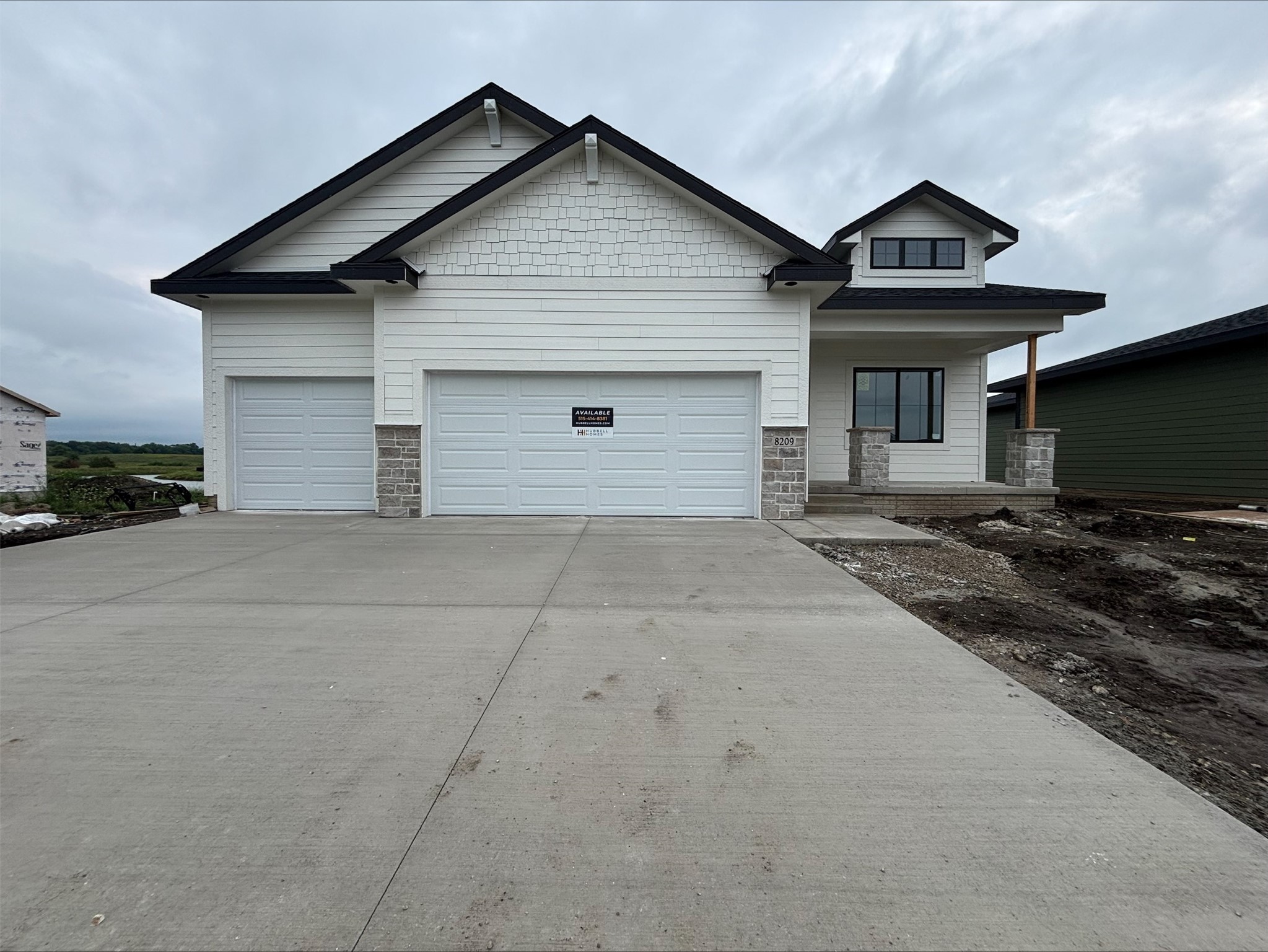 8209 Mahon Court Property Photo 1
