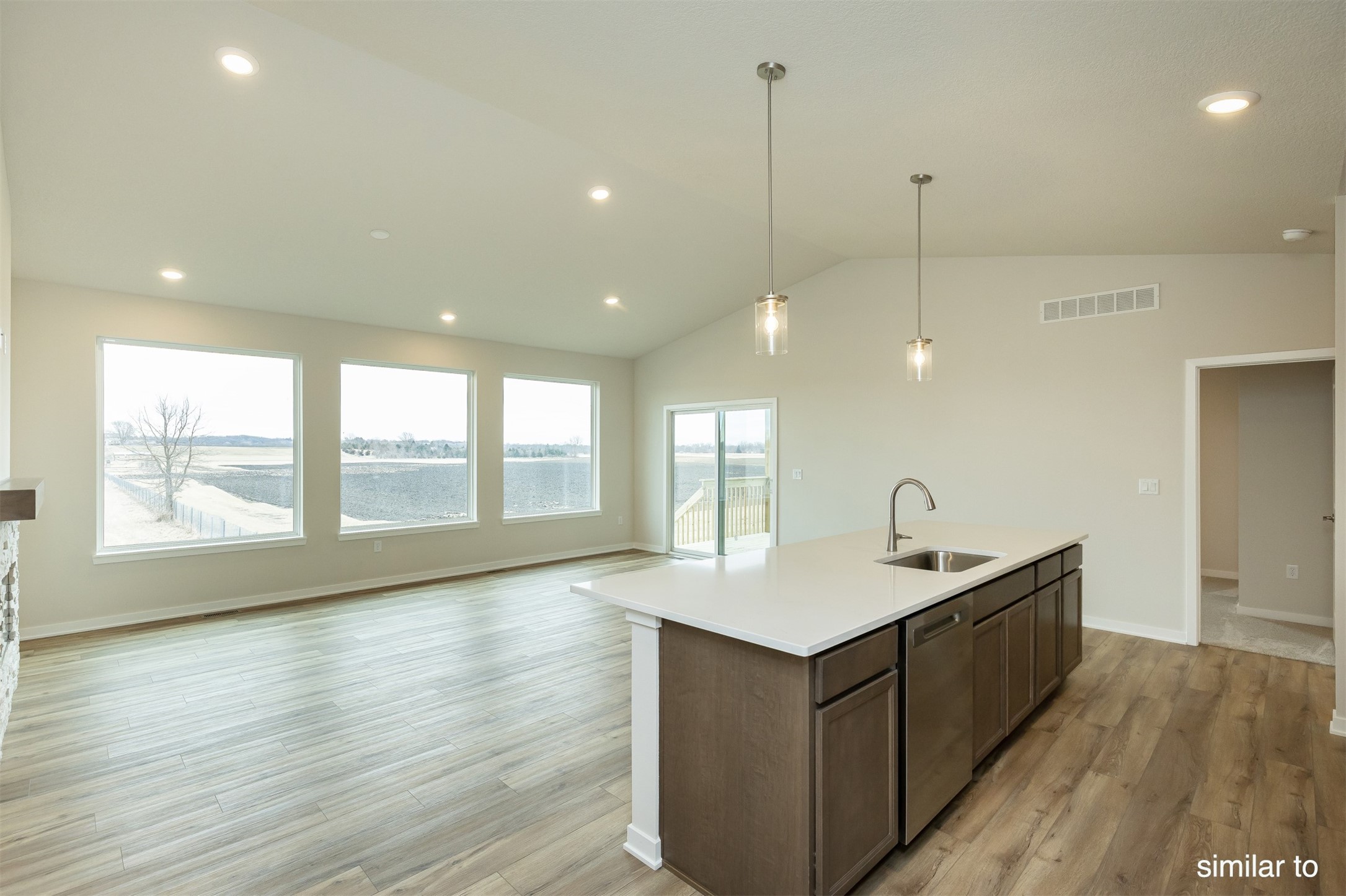 8209 Mahon Court Property Photo 7