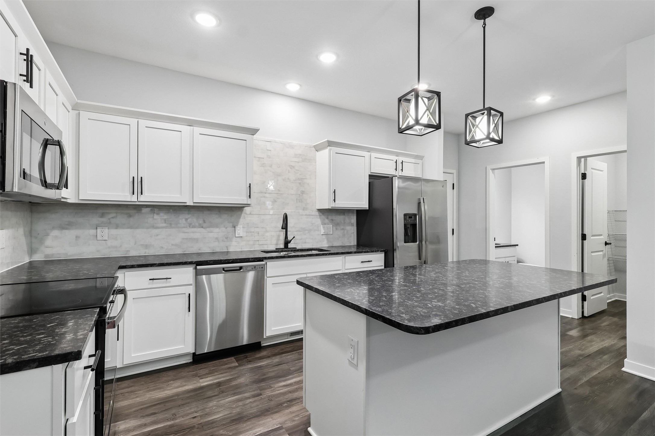 515 10th Street Property Photo 10