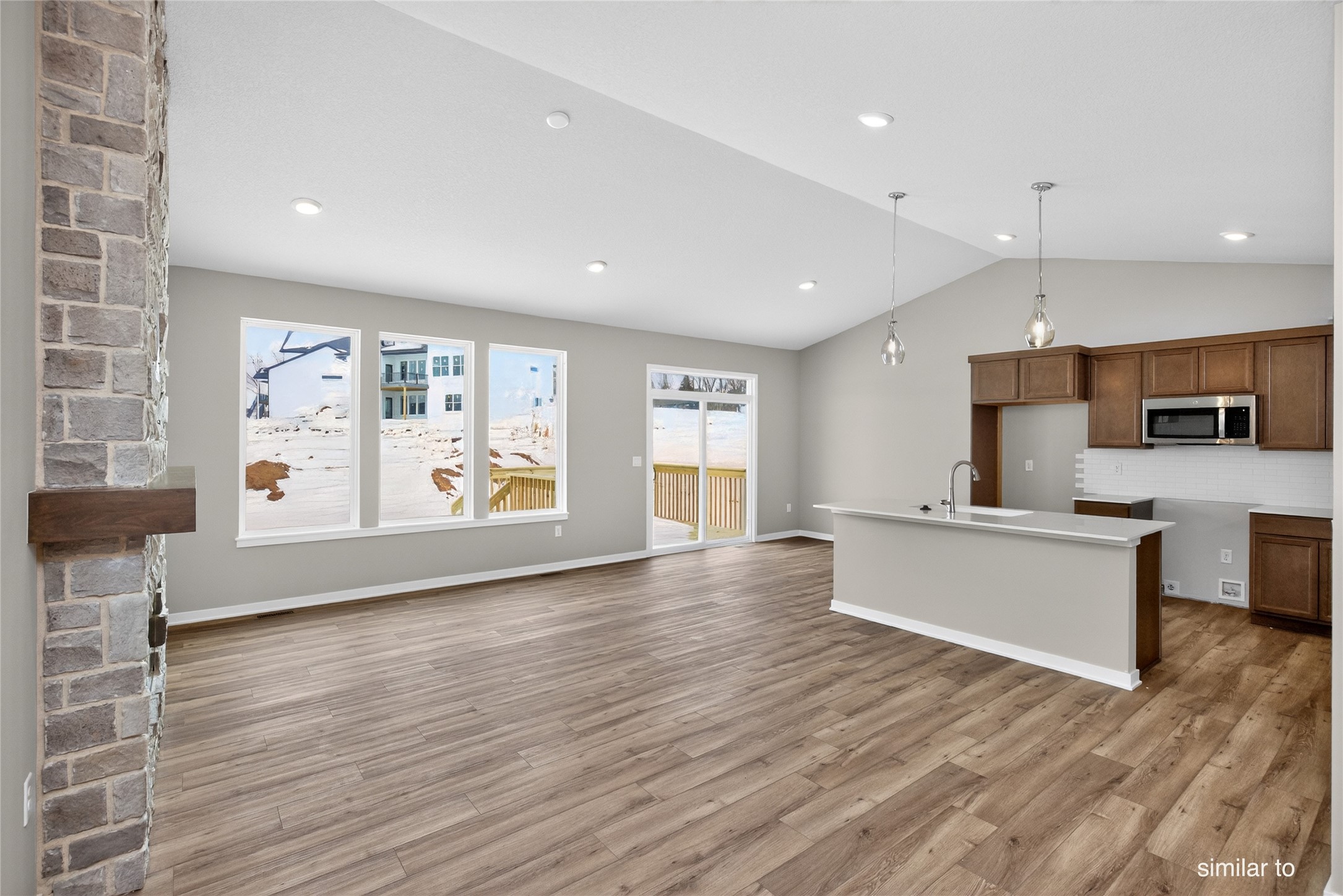 608 Walker Street Property Photo 3