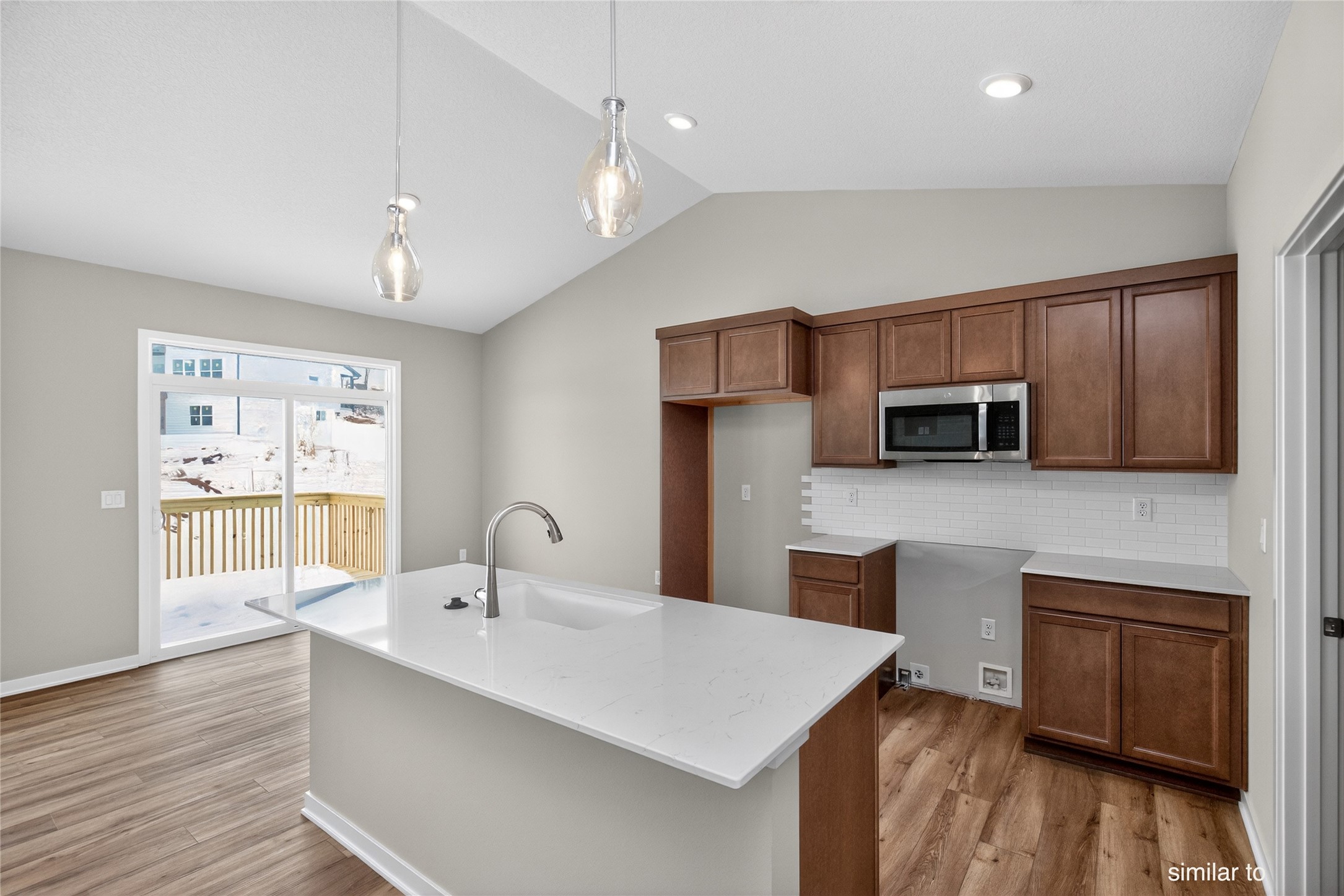 608 Walker Street Property Photo 11