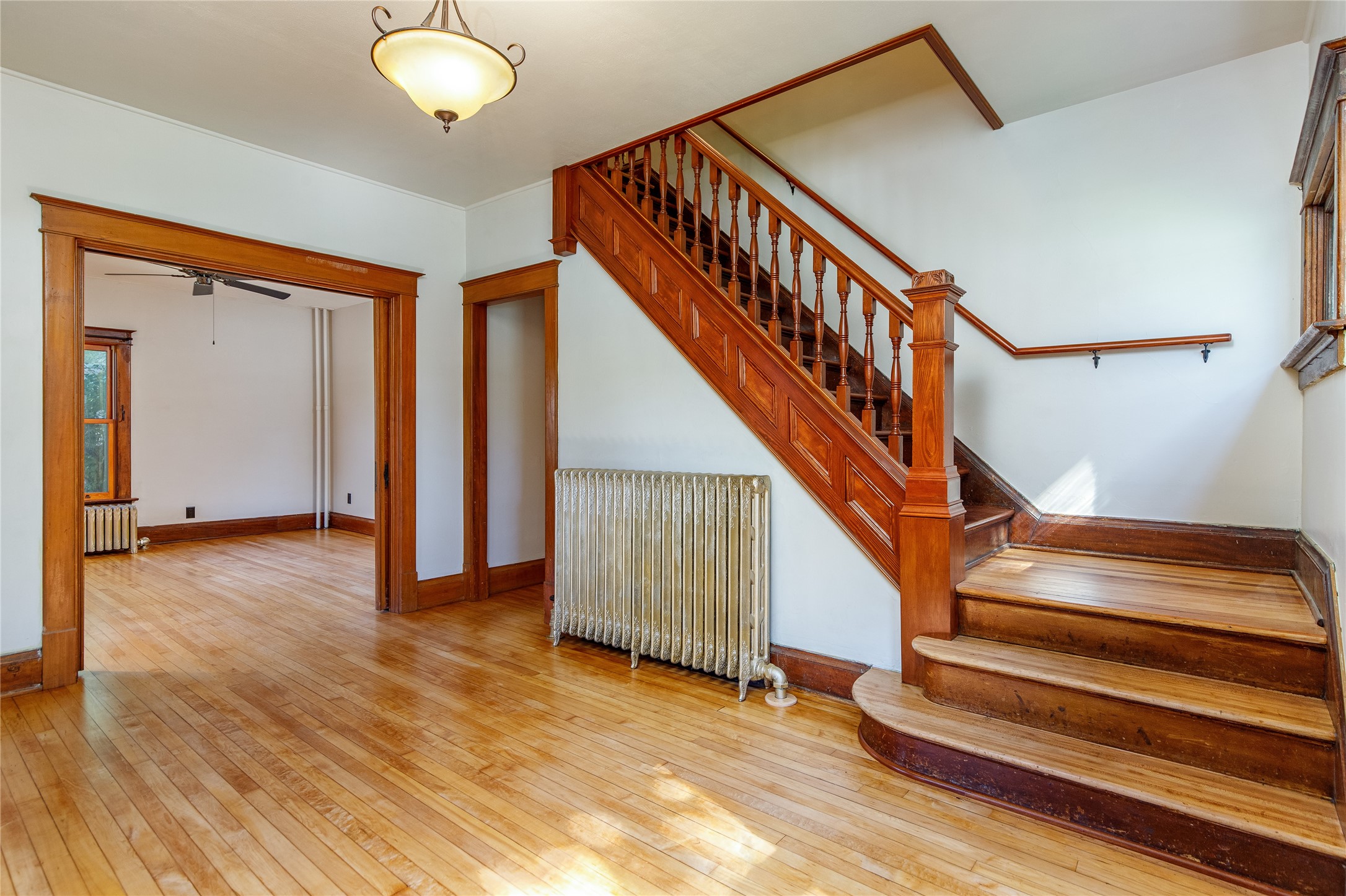 811 6th Street Property Photo 10