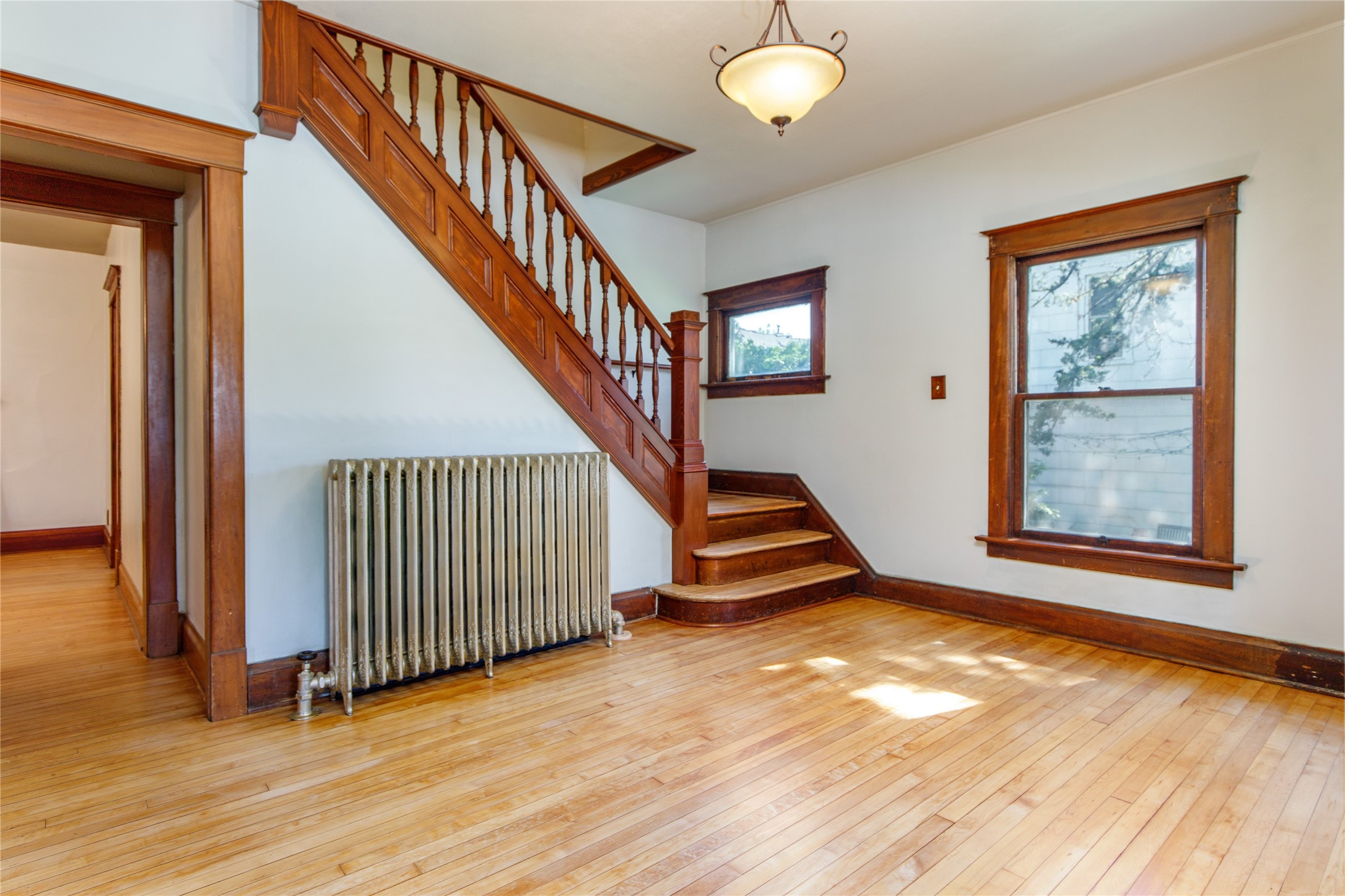 811 6th Street Property Photo 11