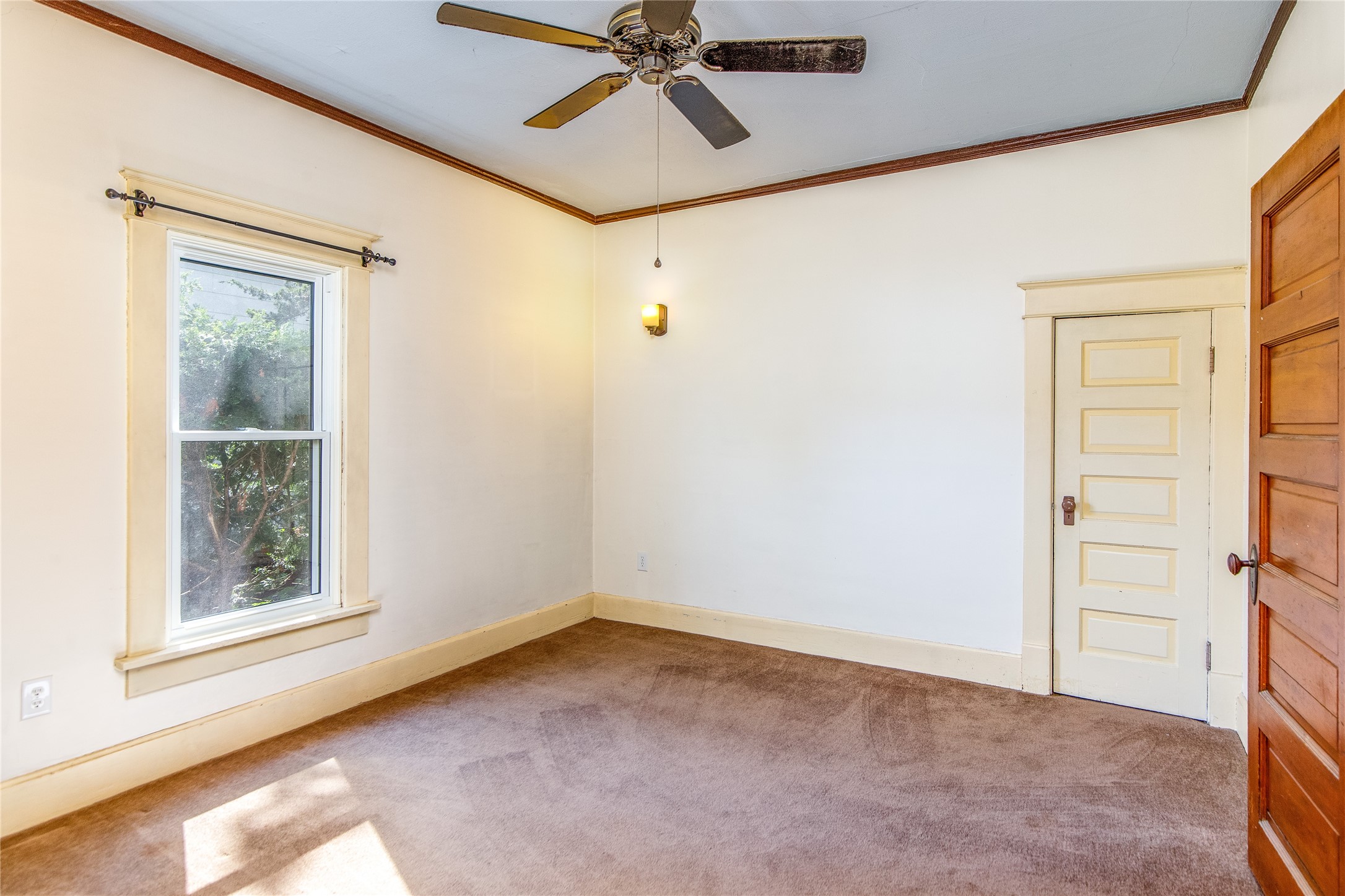 811 6th Street Property Photo 17