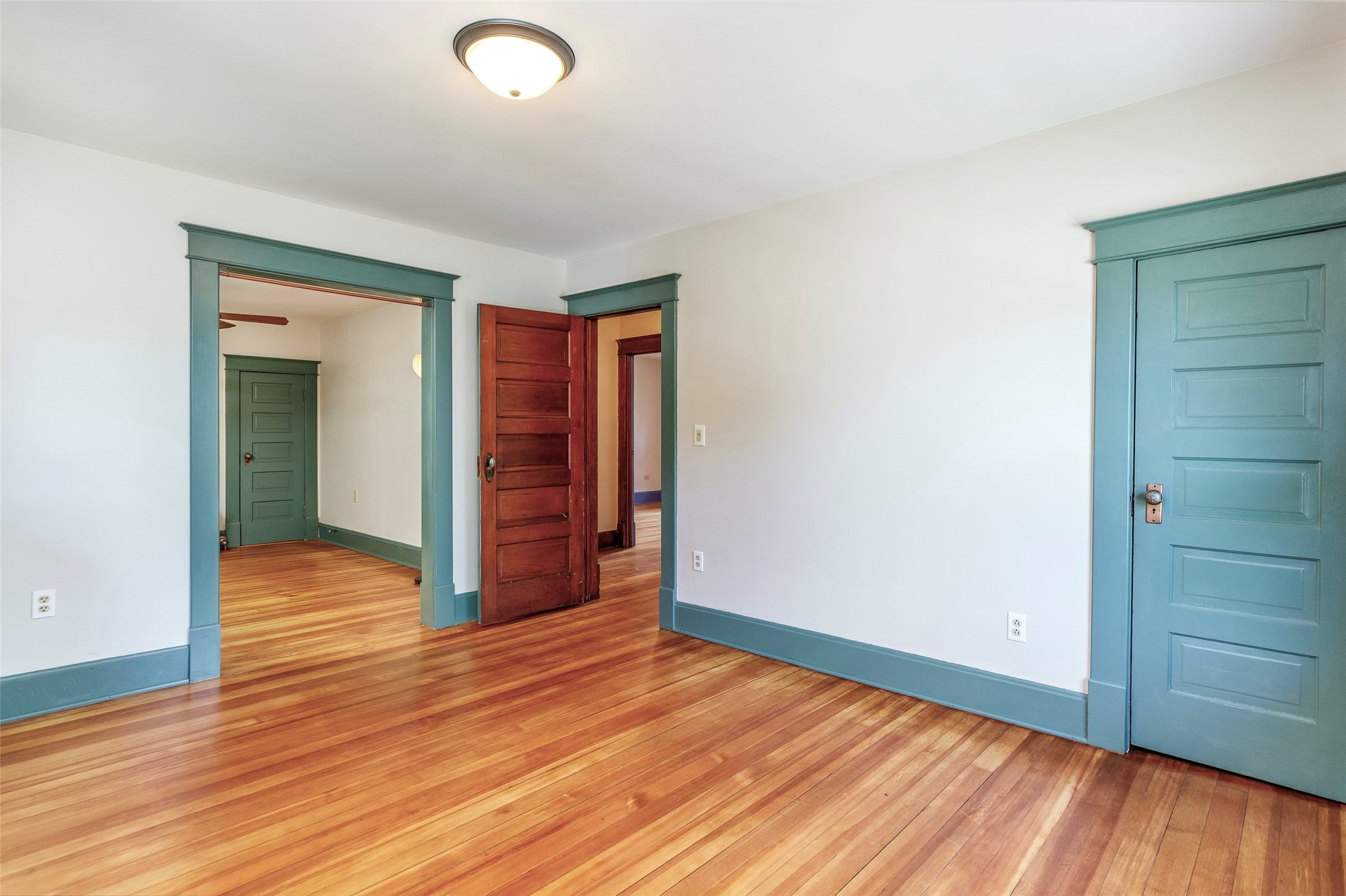 811 6th Street Property Photo 26