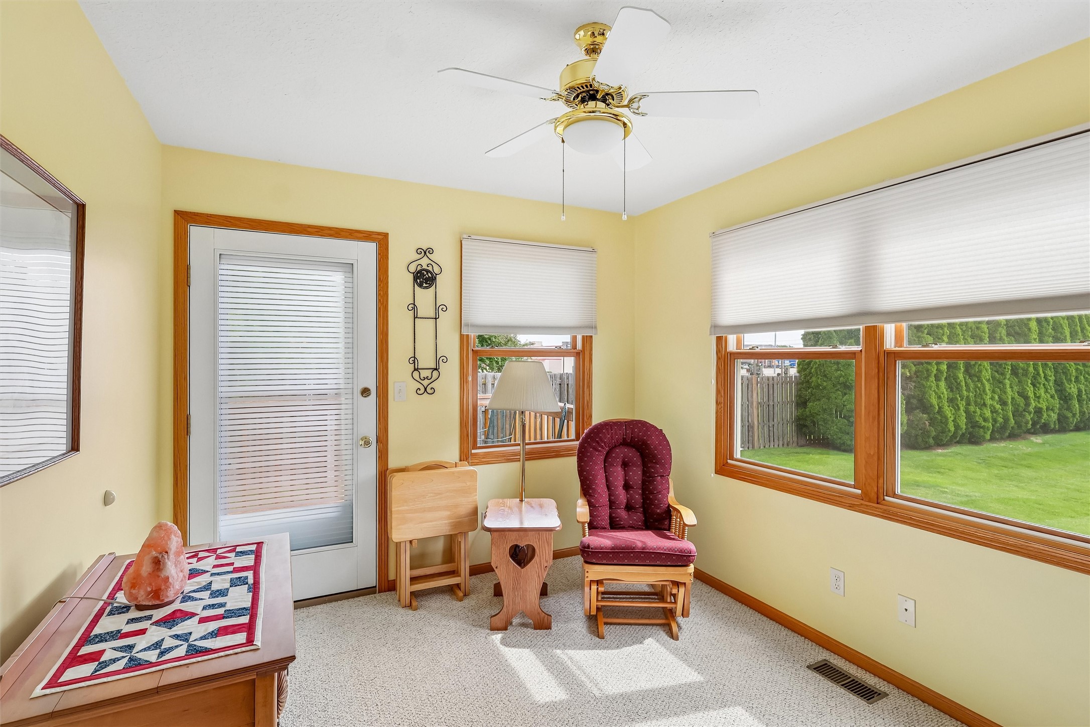 215 Se Lowell Drive Property Photo 8