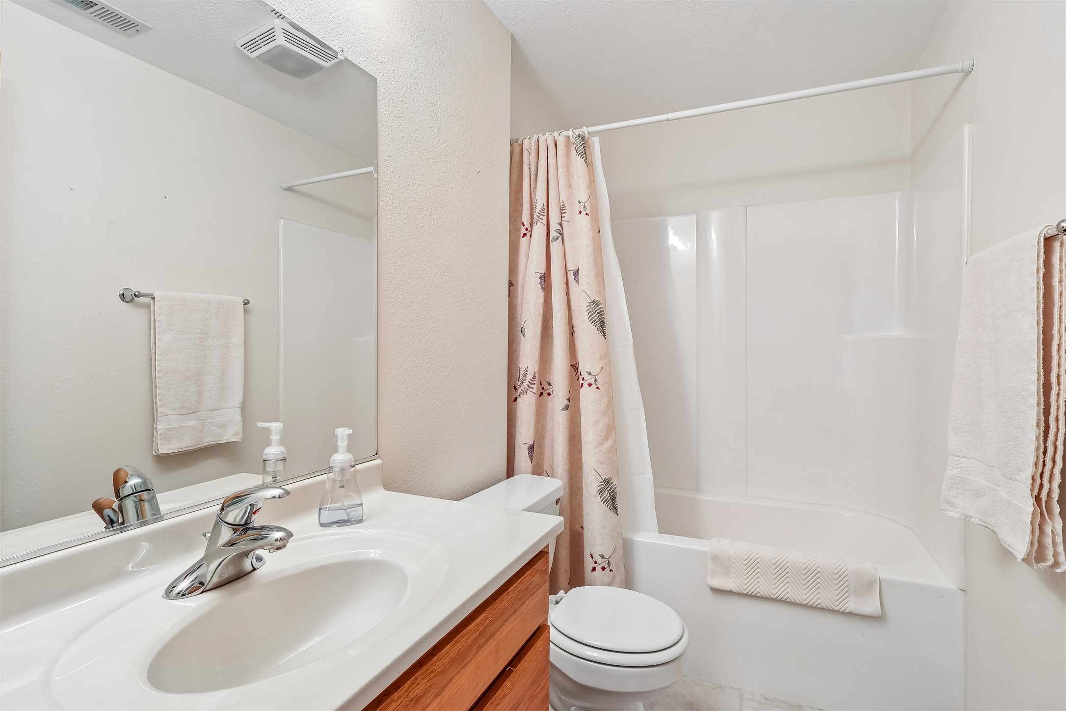 215 Se Lowell Drive Property Photo 17