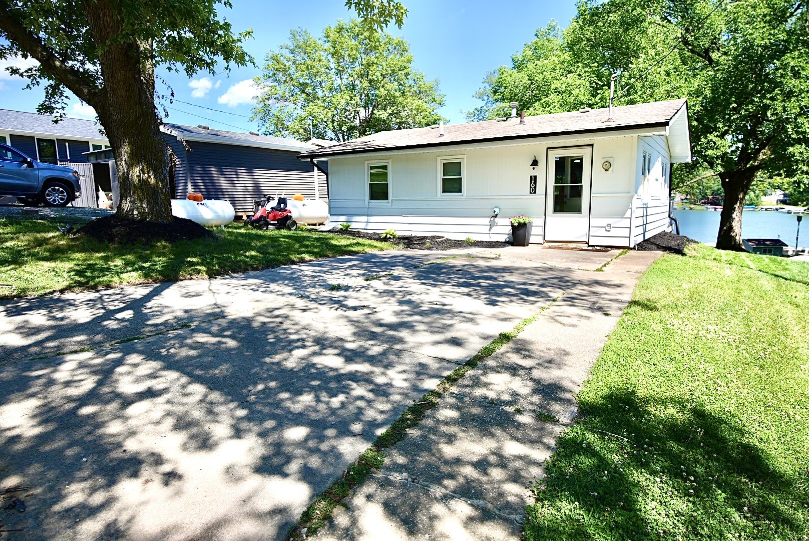 160 Hillcrest Ridge Property Photo 2