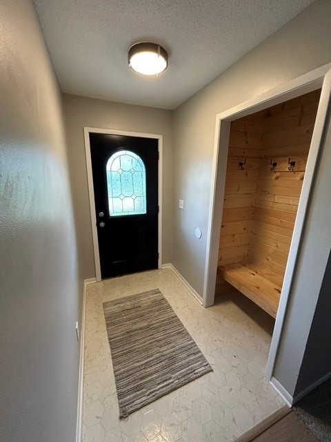 409 E 10th Street Property Photo 2