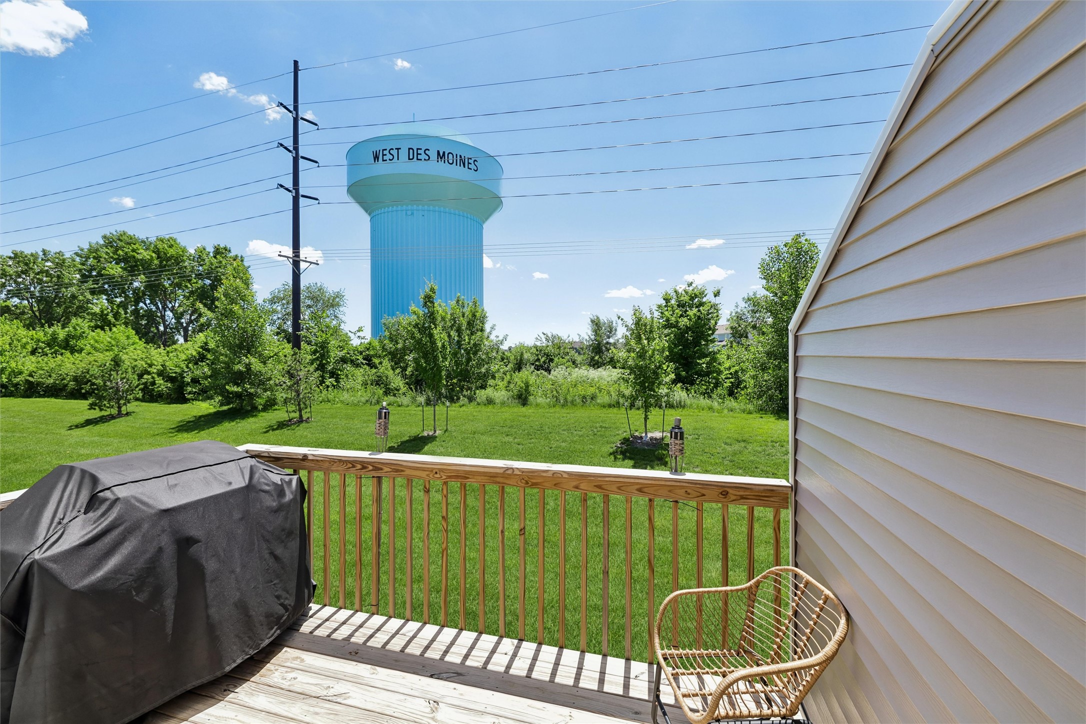 9672 Heightsview Drive Property Photo 7