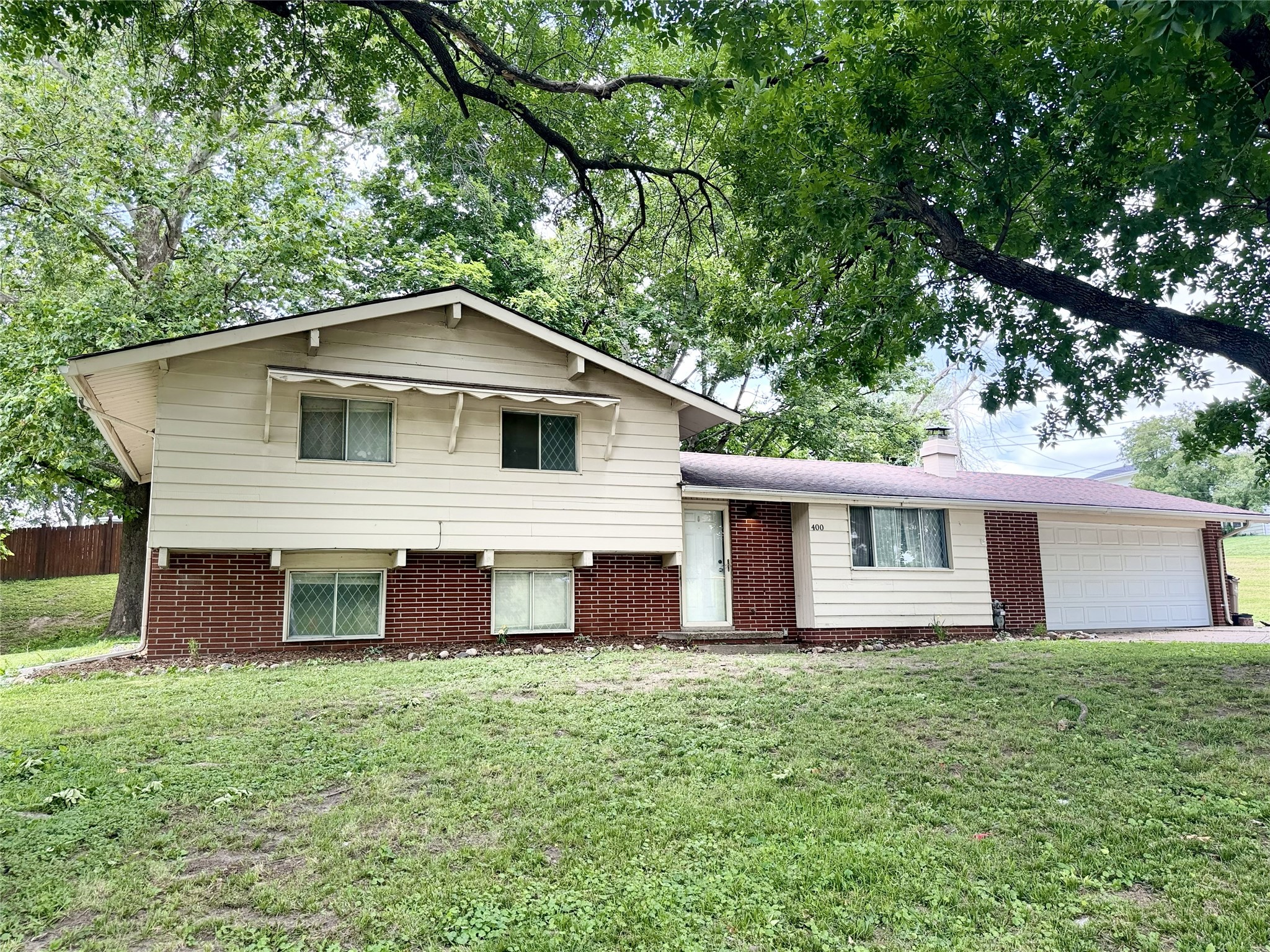 400 S Pleasant Hill Boulevard Property Photo 1