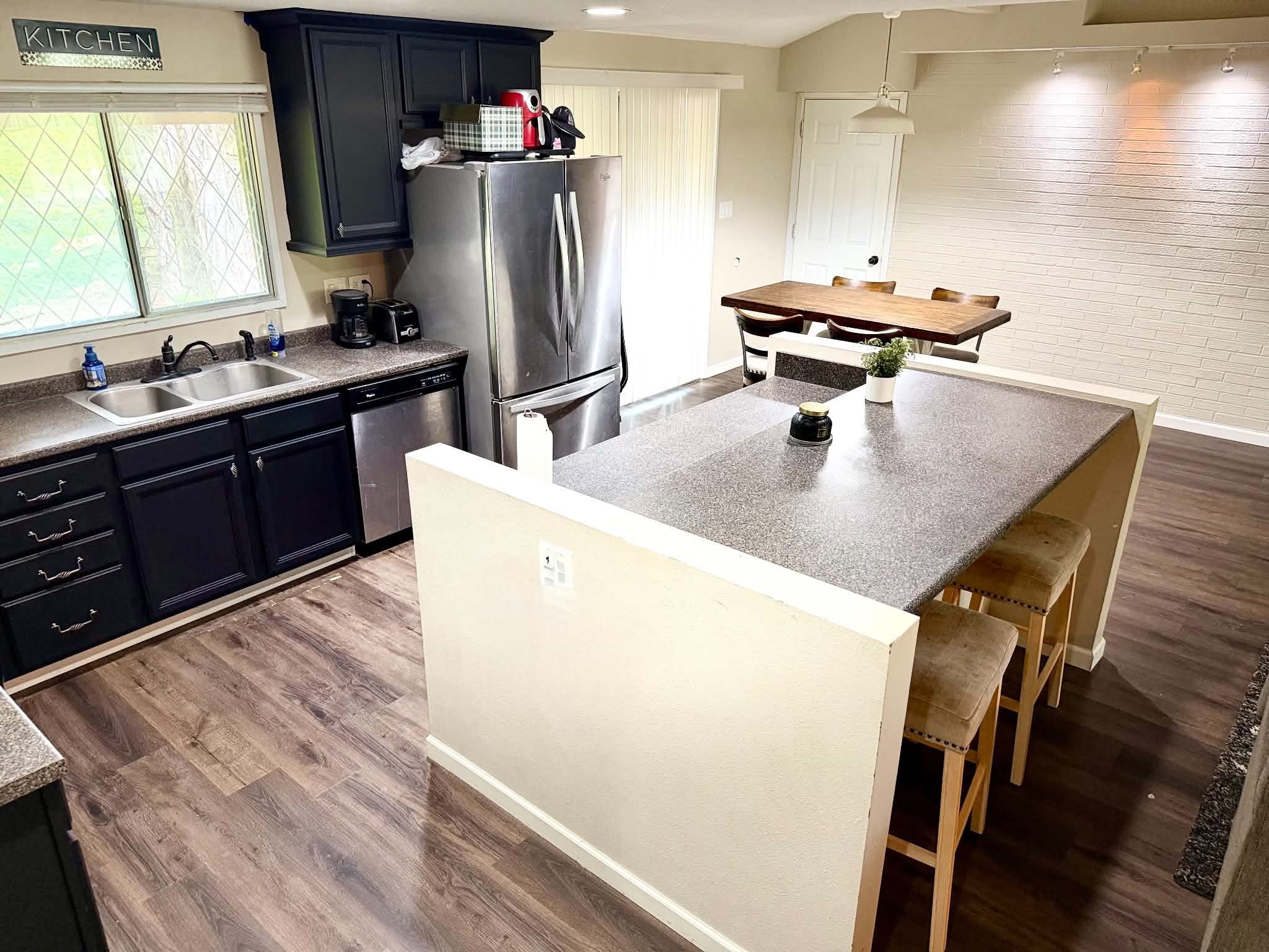 400 S Pleasant Hill Boulevard Property Photo 8