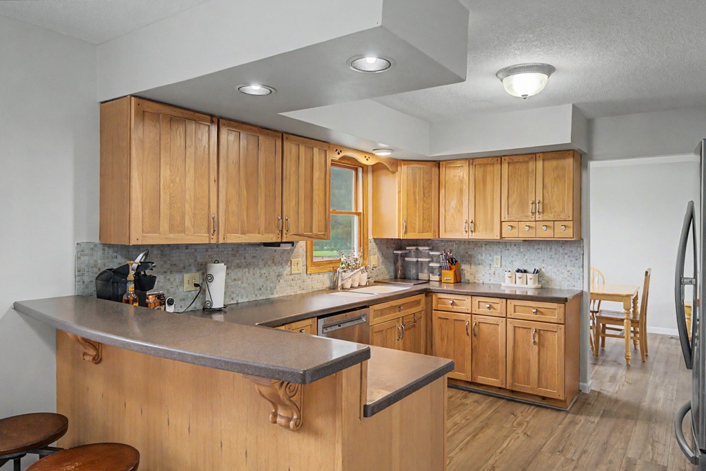 302 Village Circle Property Photo 10