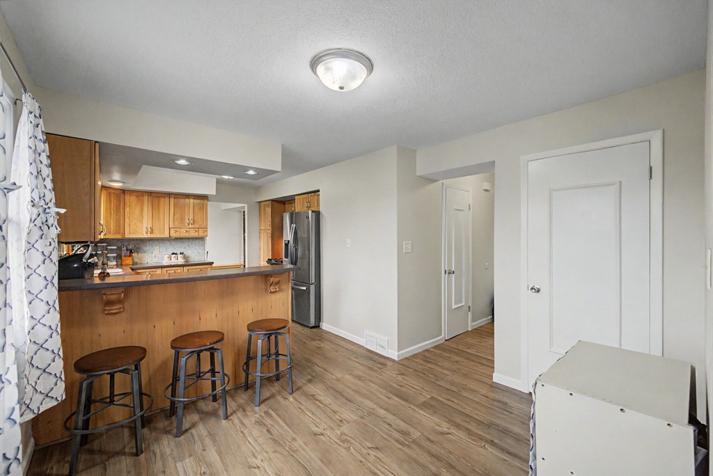 302 Village Circle Property Photo 11