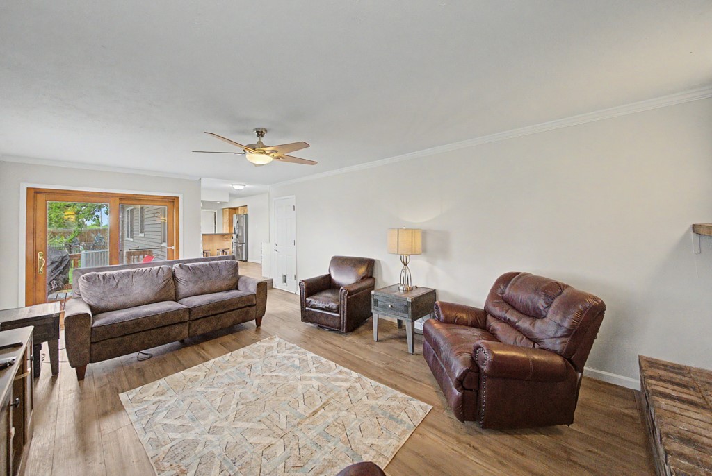 302 Village Circle Property Photo 14