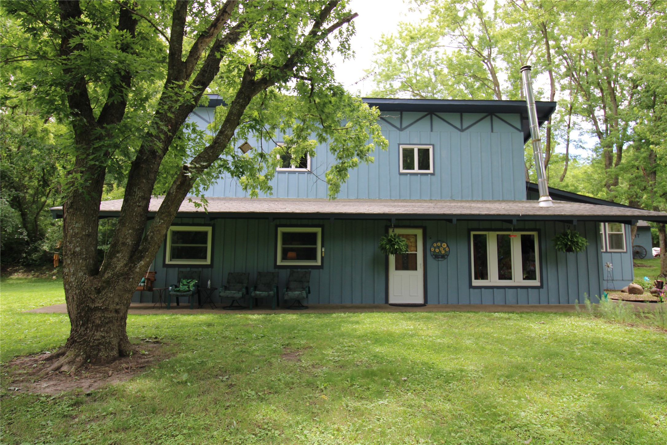 835 230th Street Property Photo 1