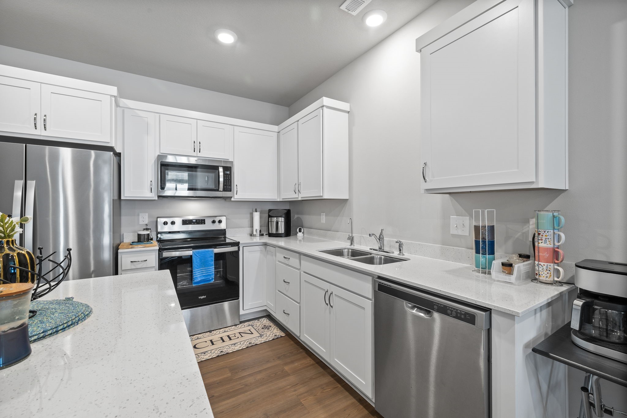 9570 Crestview Drive Property Photo 11