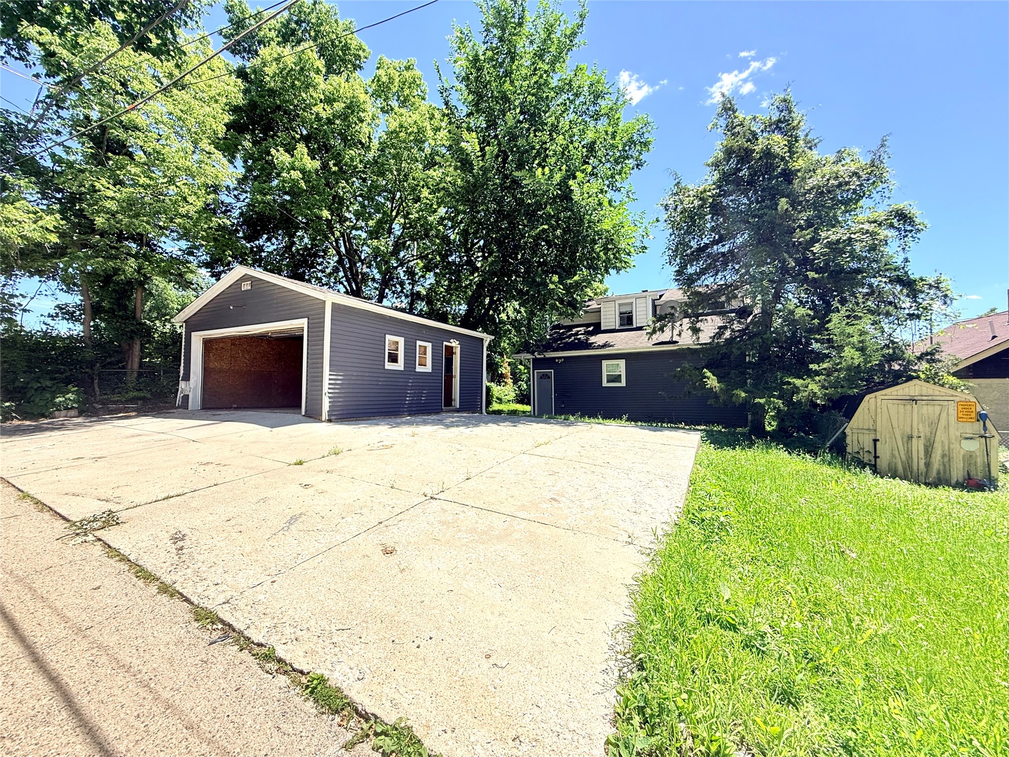 1127 Oak Park Avenue Property Photo 4