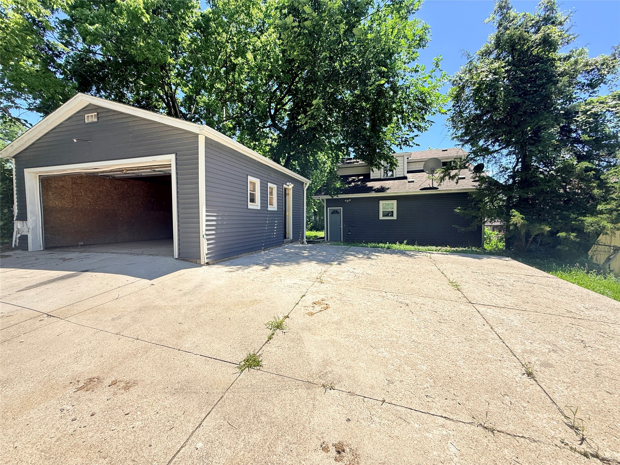 1127 Oak Park Avenue Property Photo 6
