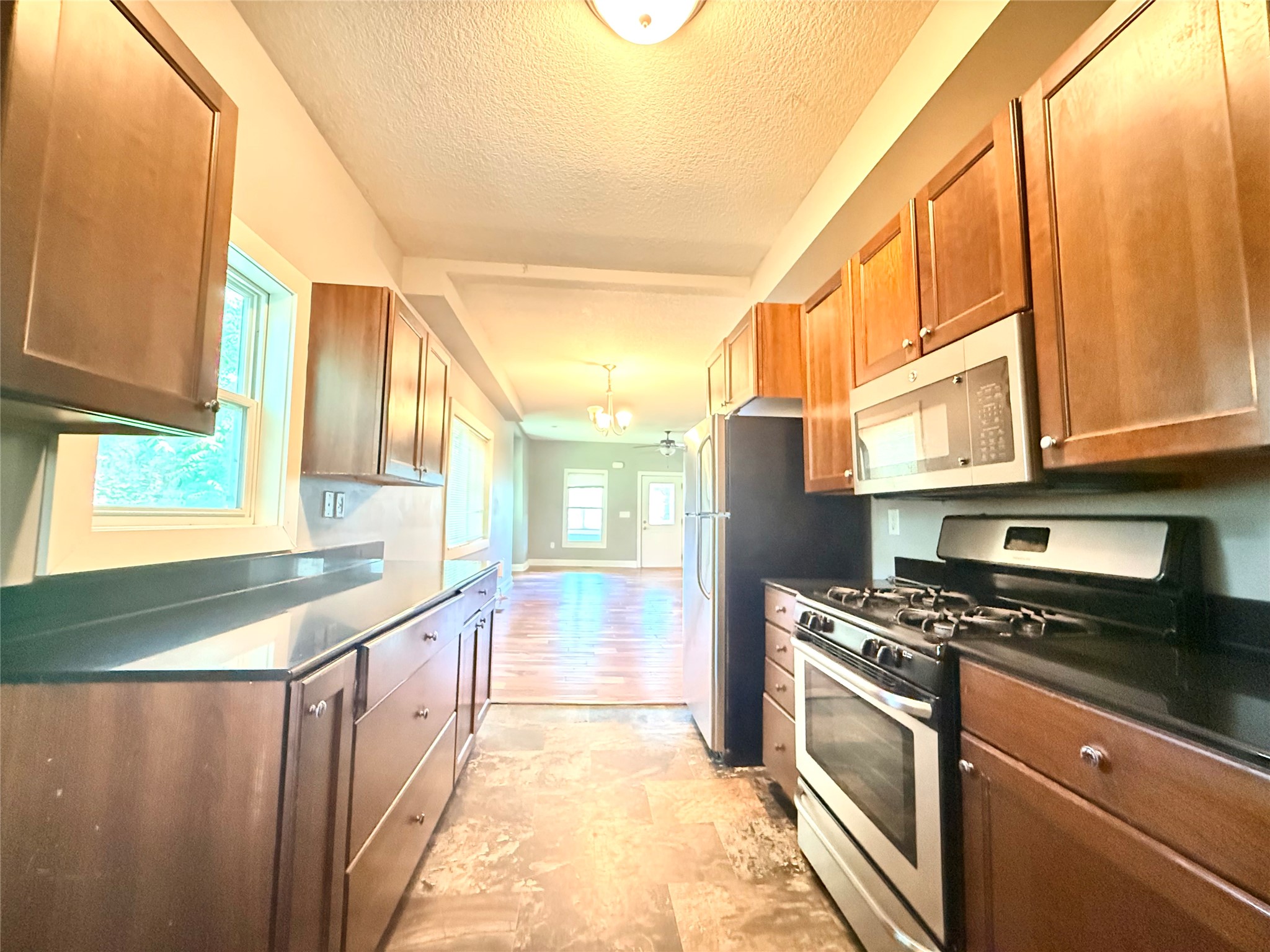 1127 Oak Park Avenue Property Photo 11