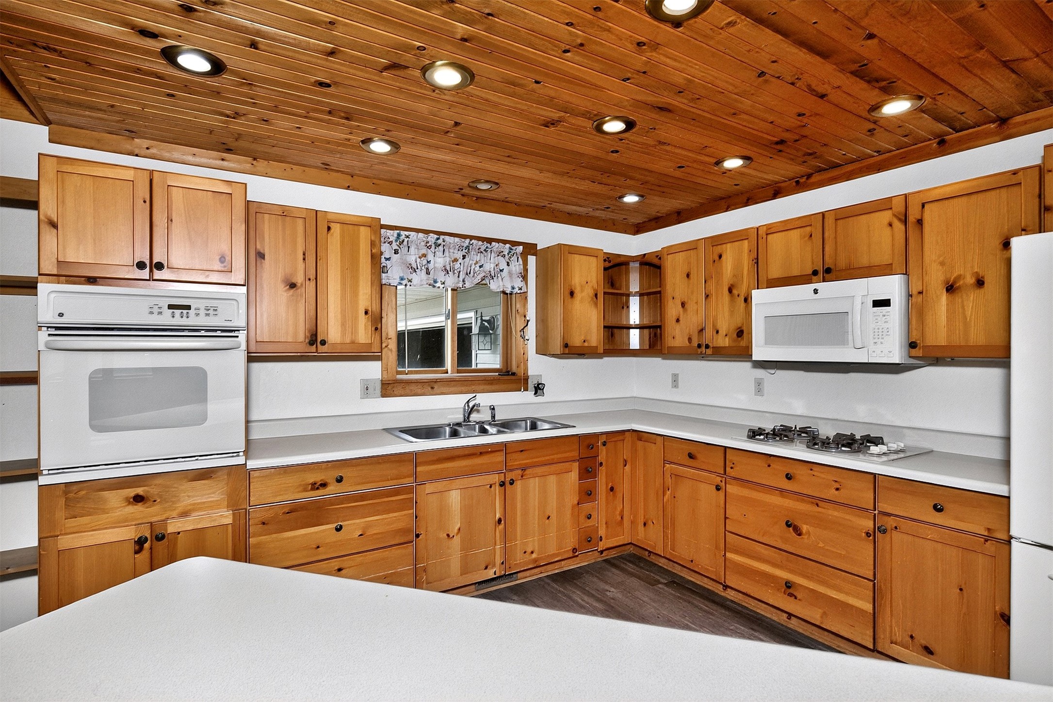312 Iron Creek Road Property Photo 12