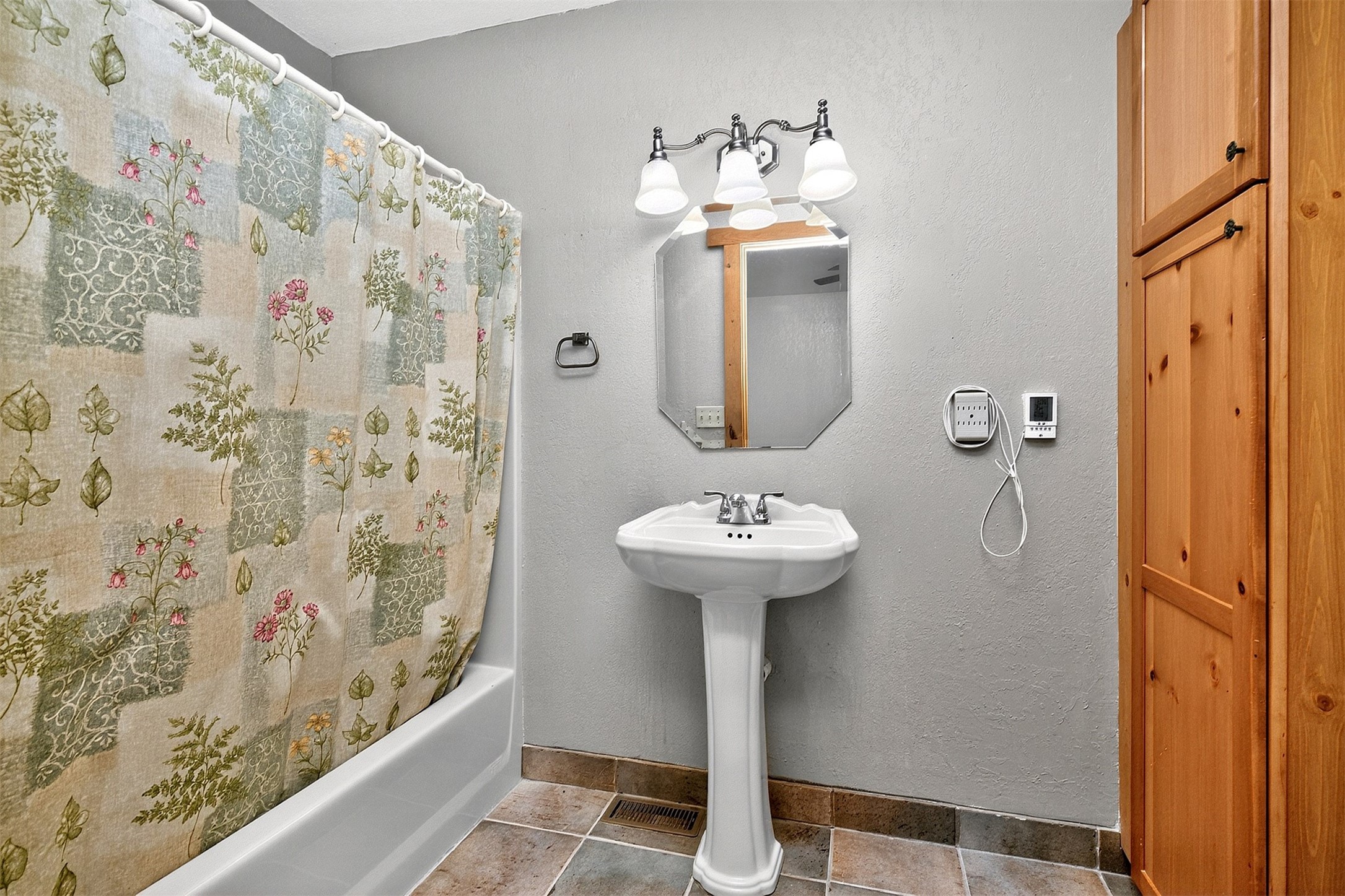 312 Iron Creek Road Property Photo 22