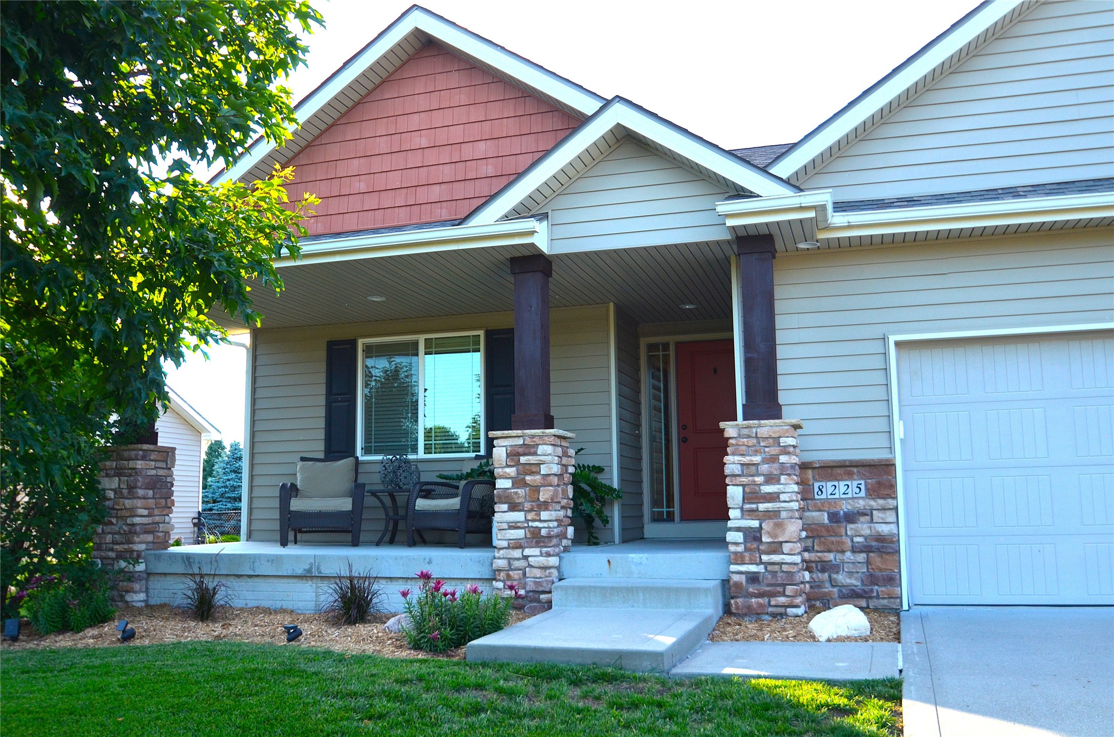 8225 Nelson Street Property Photo 2