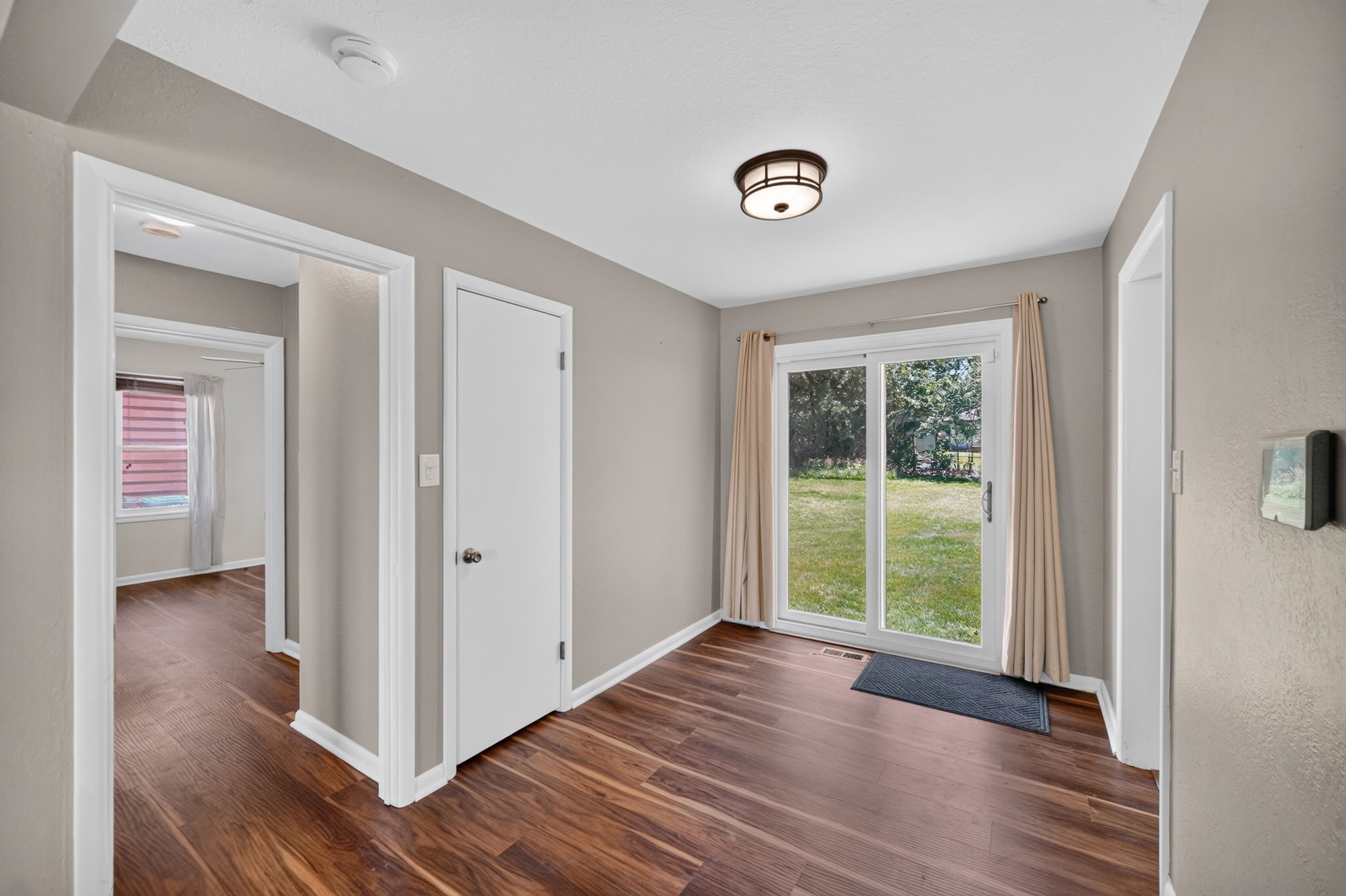 1306 Southlawn Drive Property Photo 6