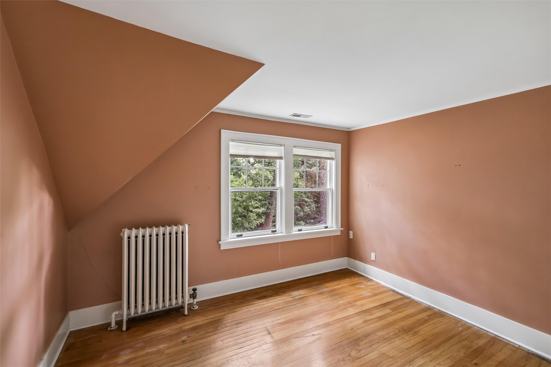 213 38th Place Property Photo 20